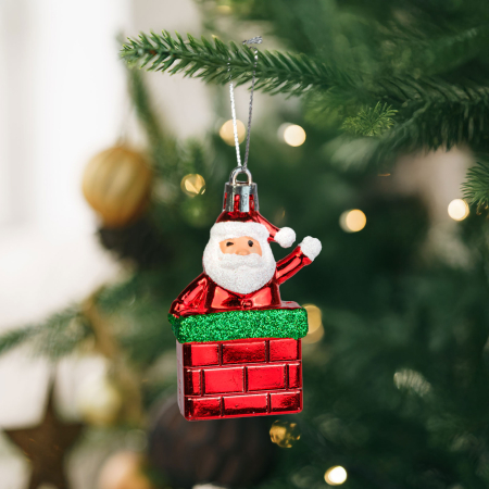 Craciun si Iarna - Decorațiune de Crăciun - Moș Crăciun - agățabil - plastic - 7,5 x 5 cm