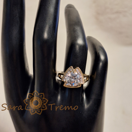 Inel placat cu aur, model tridimensional [7]