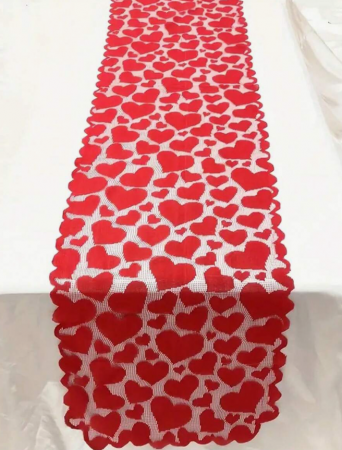 Napron rosu cu broderie inimioare – 35x183 cm [1]