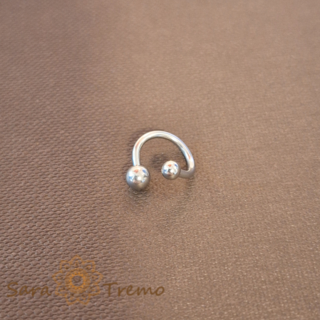 Piercinguri - Piercing Spiralat Asimetric din Titan
