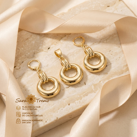Set Cercuri Aurii – cercei ușori 4 cm și pandantiv aur 14K | SaraTremo [1]