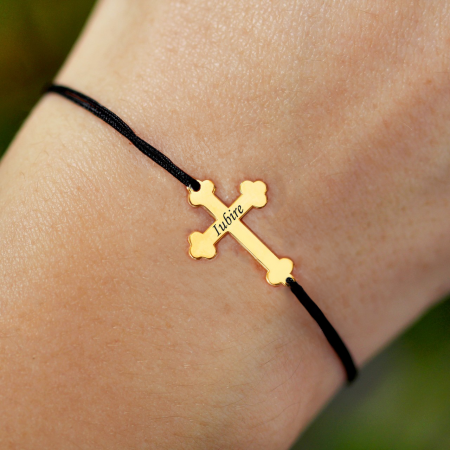 Bratara personalizata cu snur si cruciulita [1]