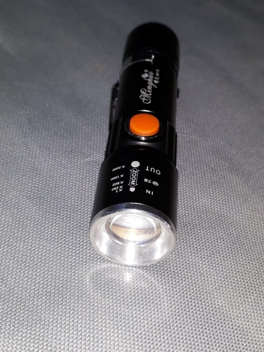 Lanterna LED cu incarcare USB [2]