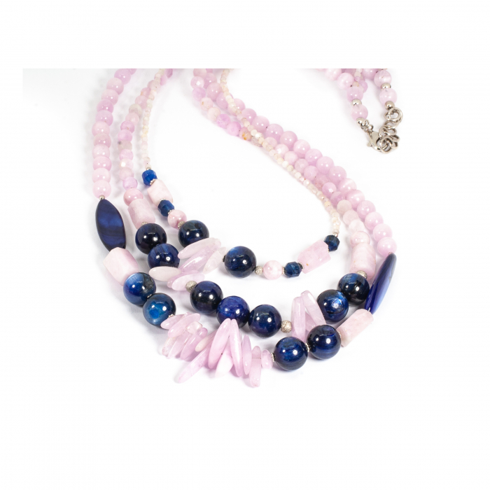 "The Rose Spider's Gaze" necklace in Kunzite, Chianite and Mother of Pearl [3]
