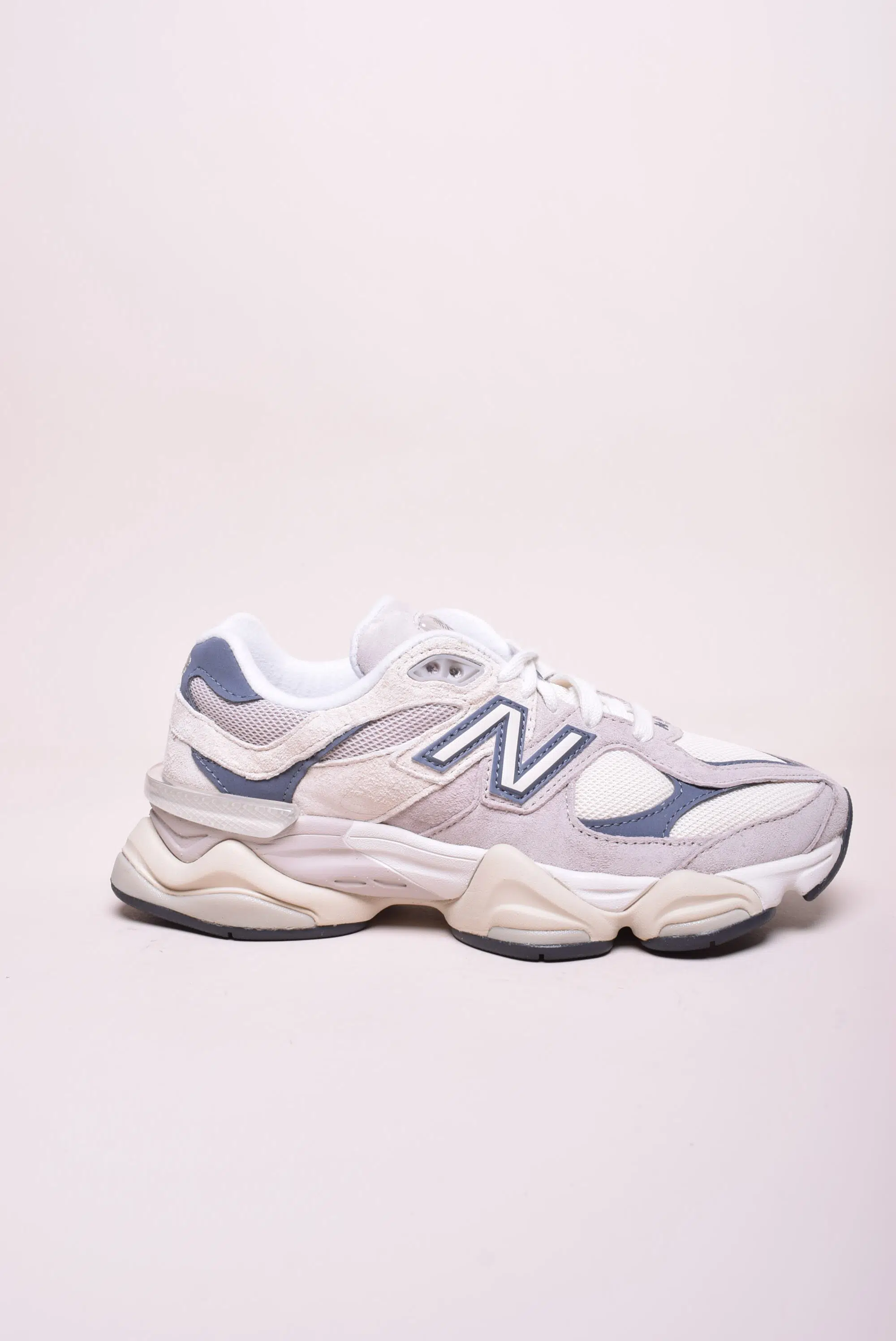 Produse încărcate recent - Sneakers dama 9060