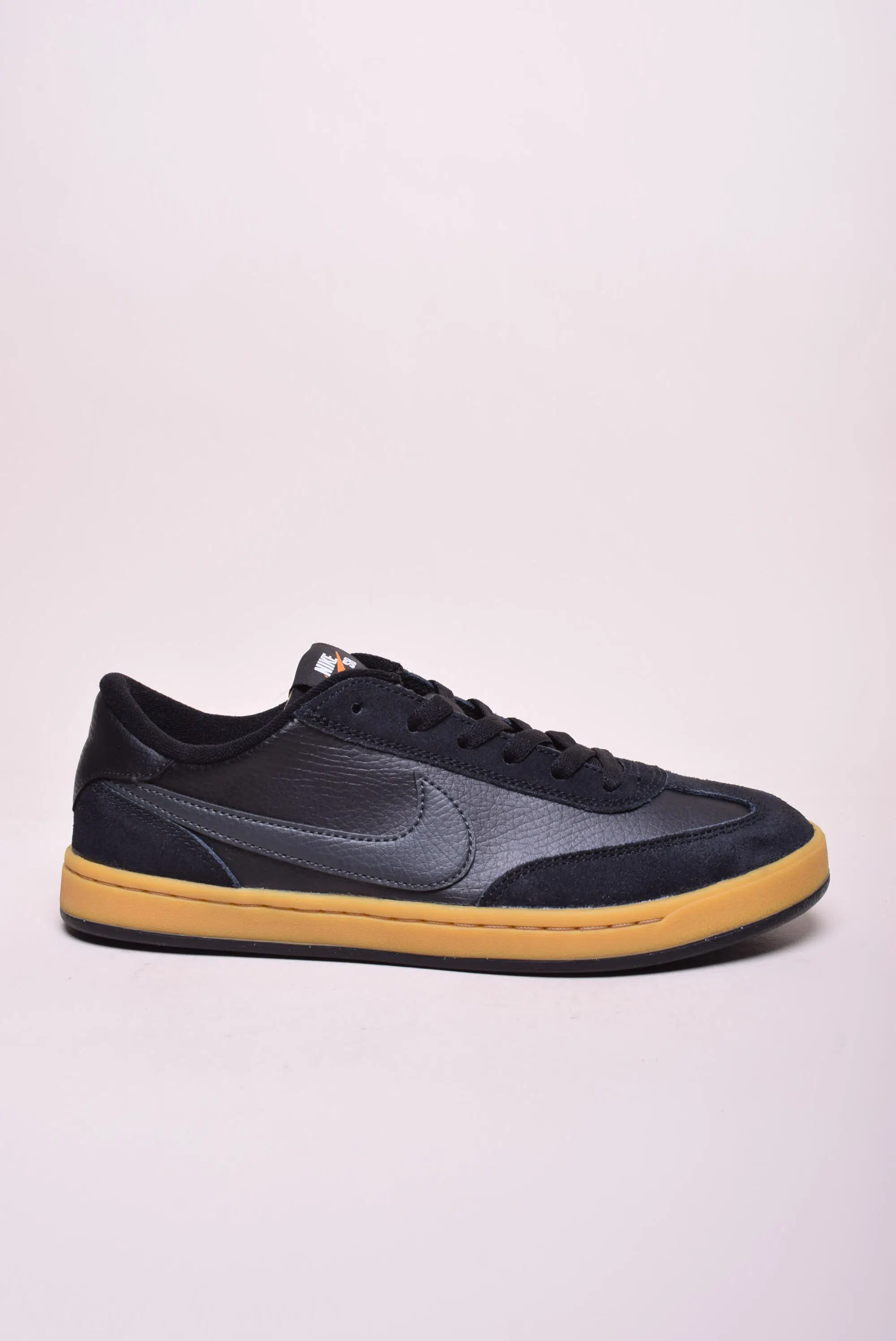 Toate produsele - Sneakers barbati SB FC Classic