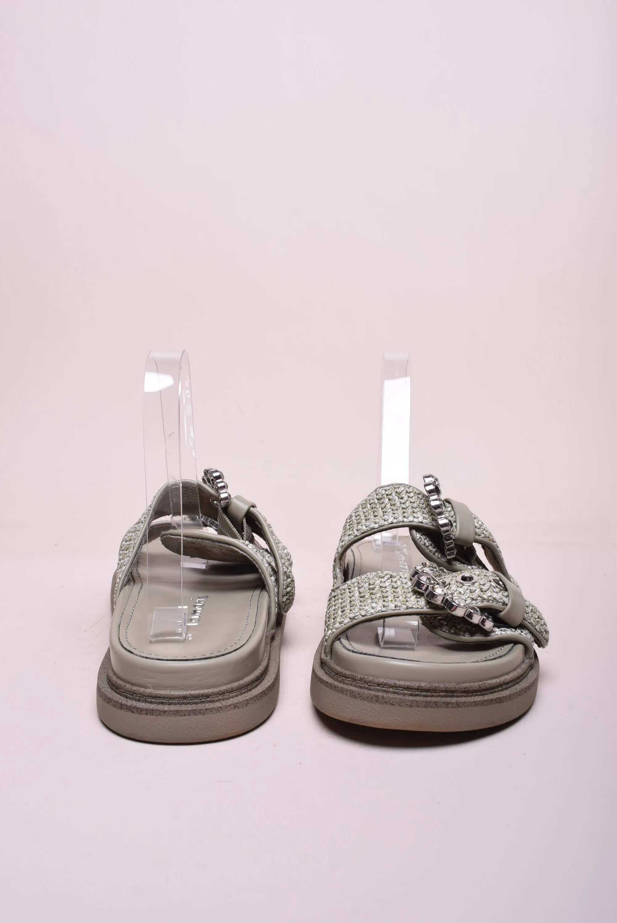 Papuci dama cu pietricele [2]