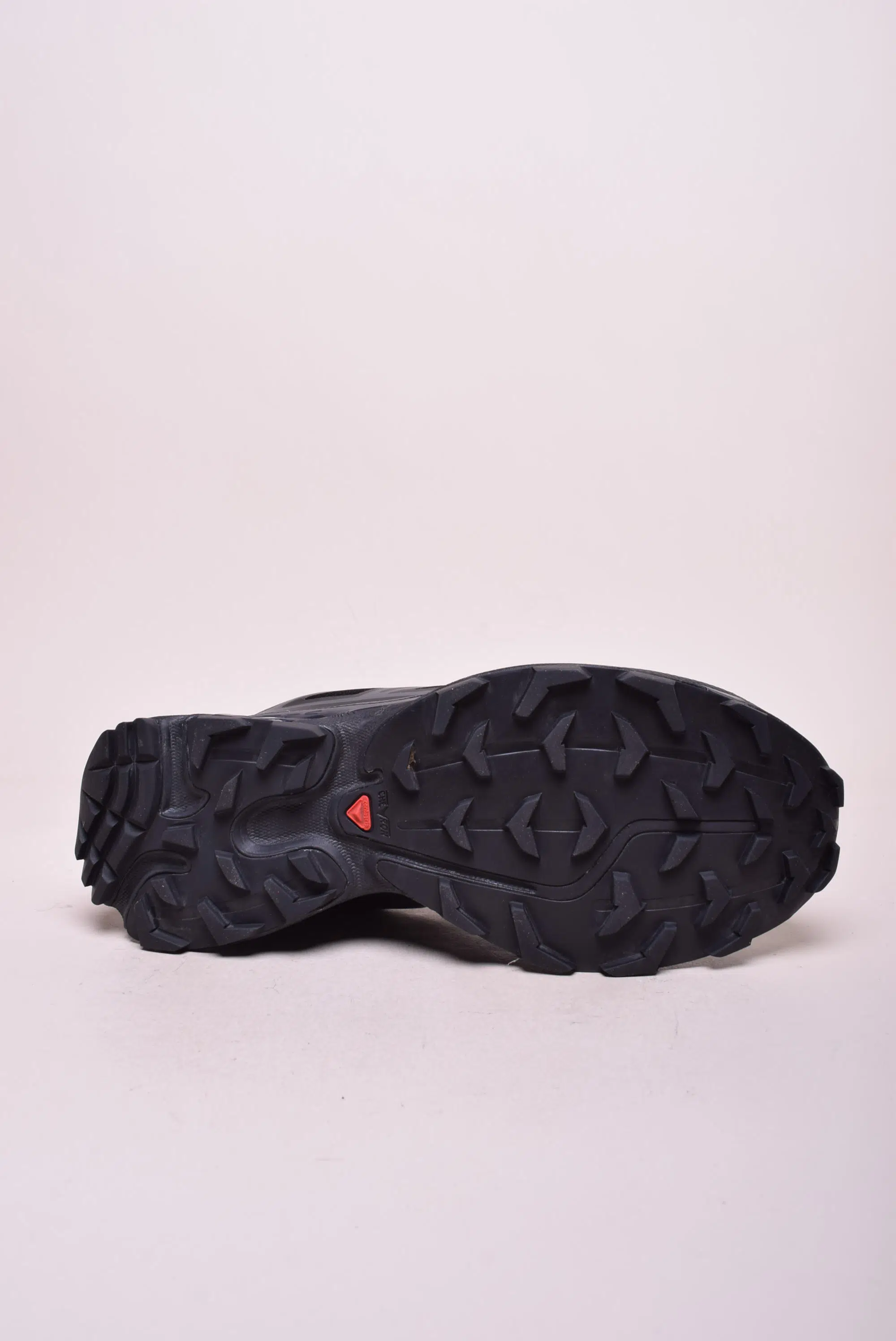 Pantofi trekking barbati XT-6 [1]