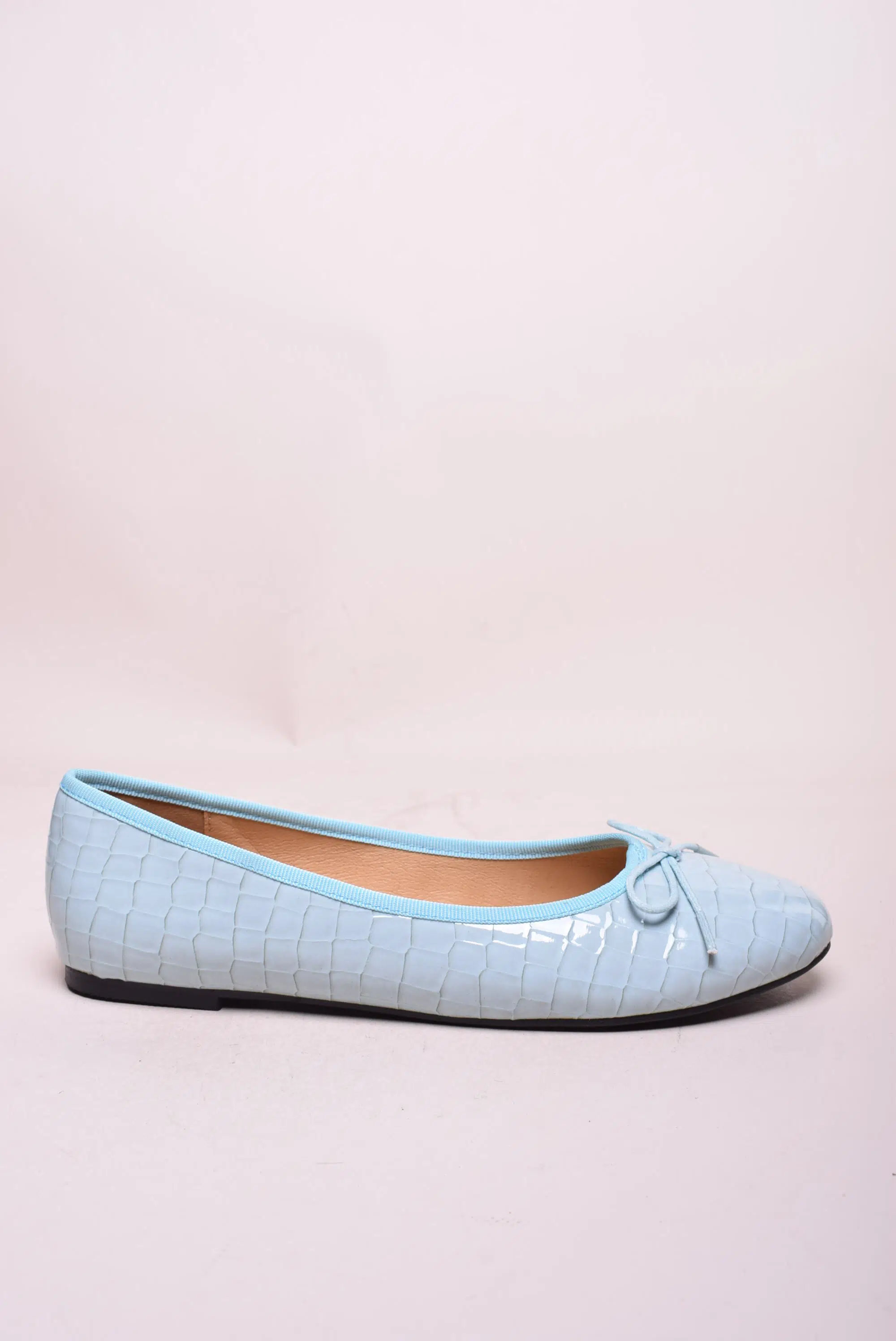 Balerini dama lacuiti [0]