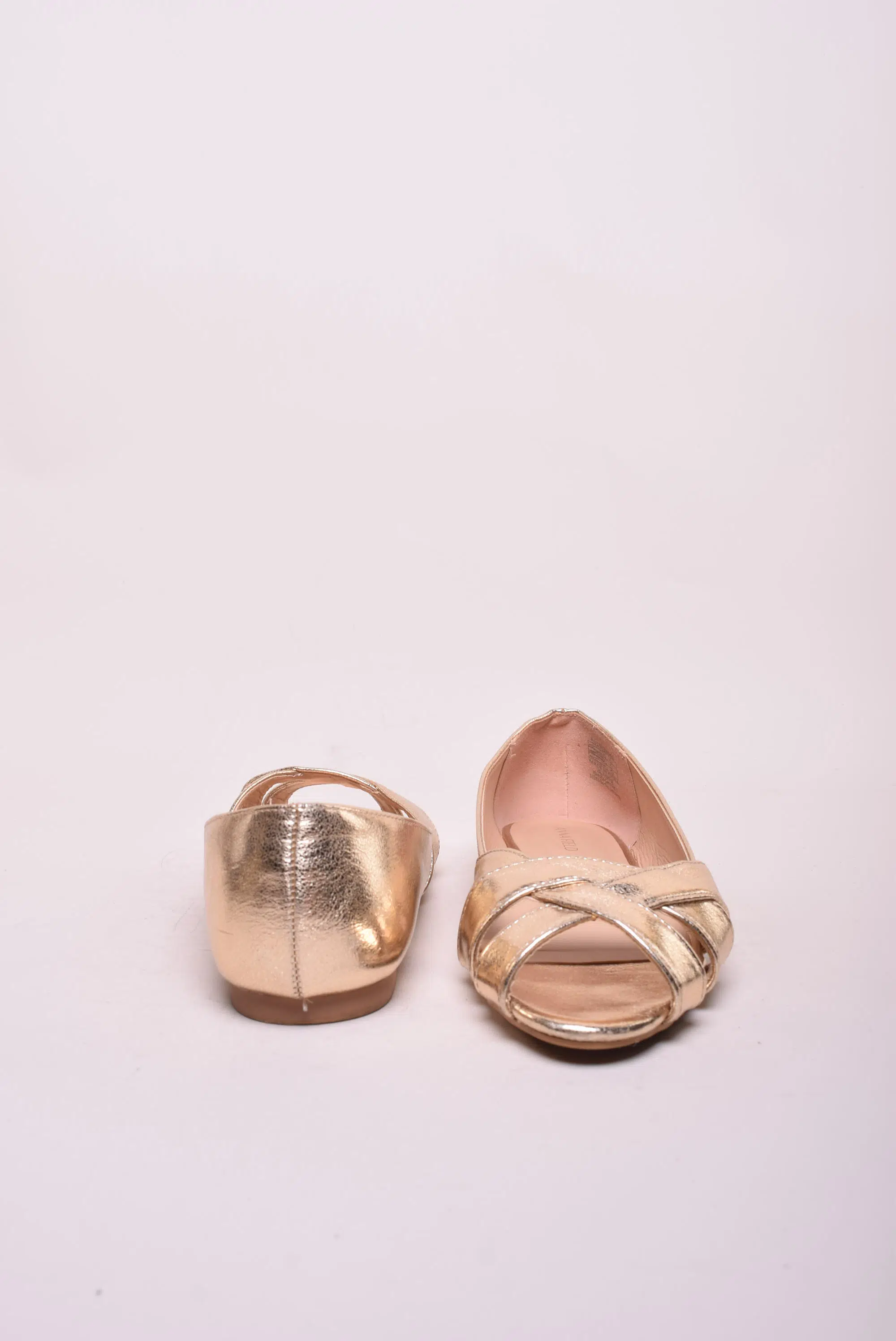 Balerini dama decupati in fata [3]