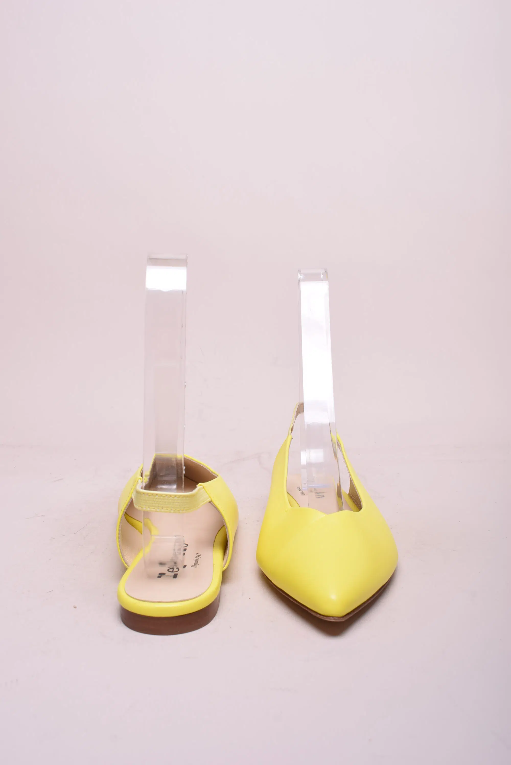 Balerini dama decupati in spate [3]