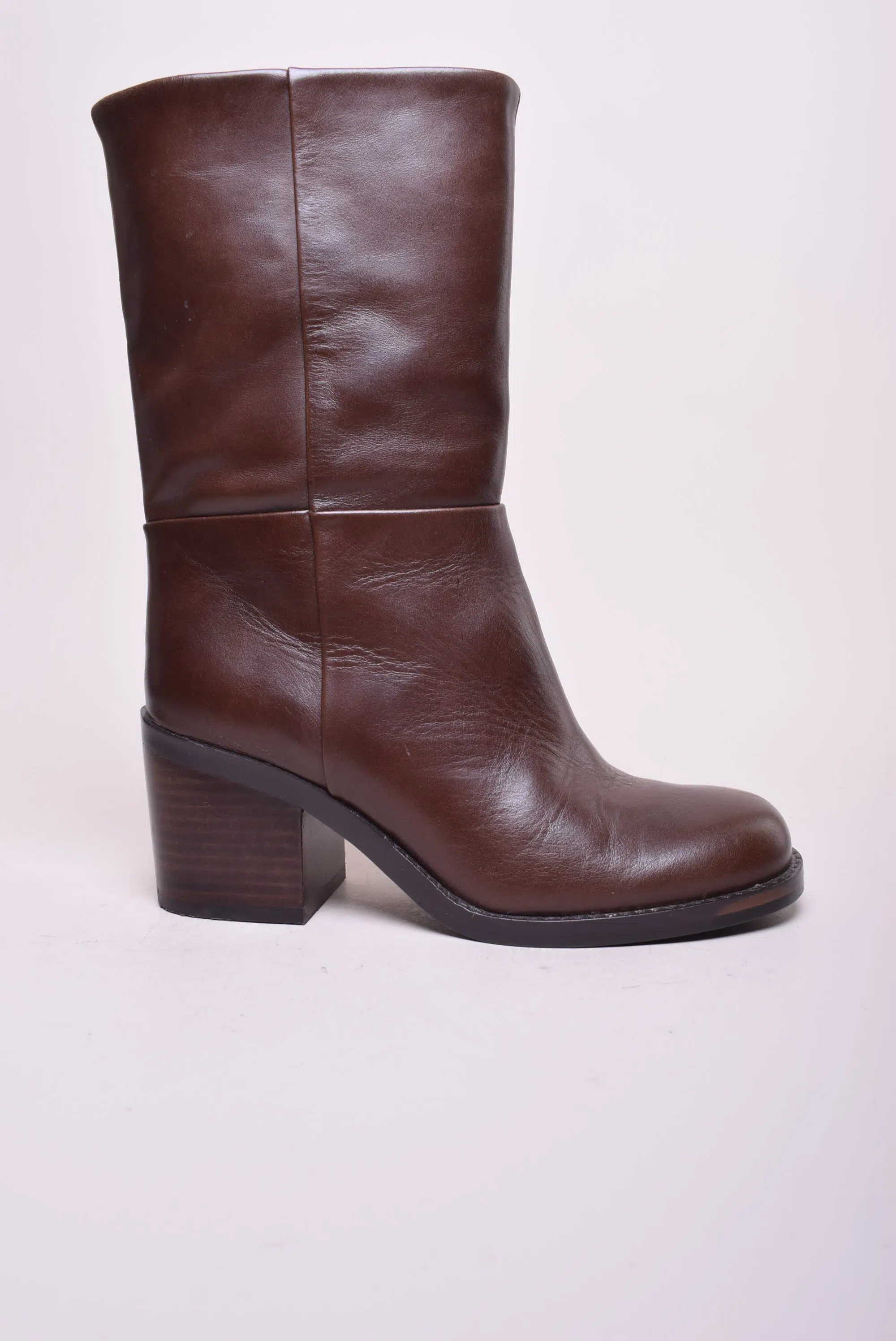 Aceasta este imaginea corespunzatoare acestui obiect