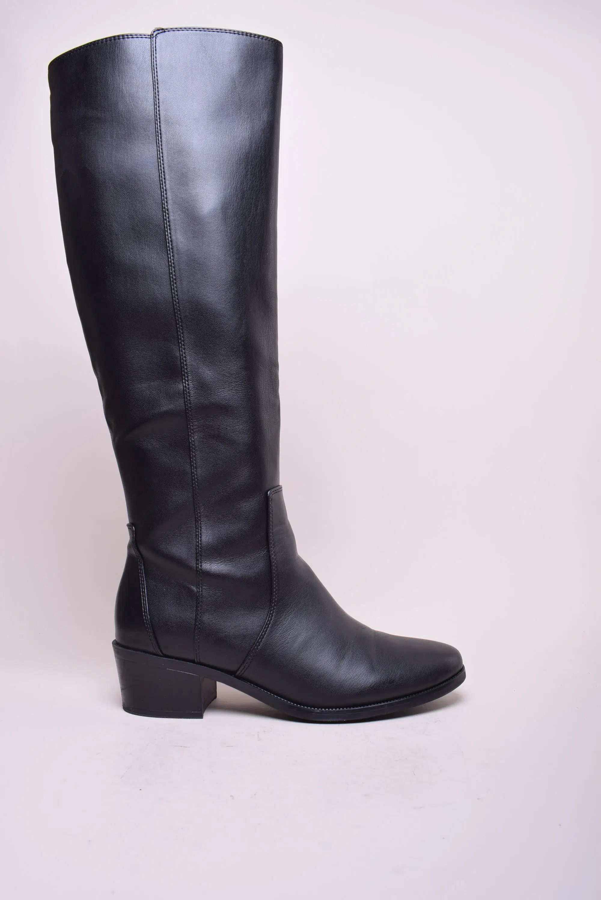 Aceasta este imaginea corespunzatoare acestui obiect