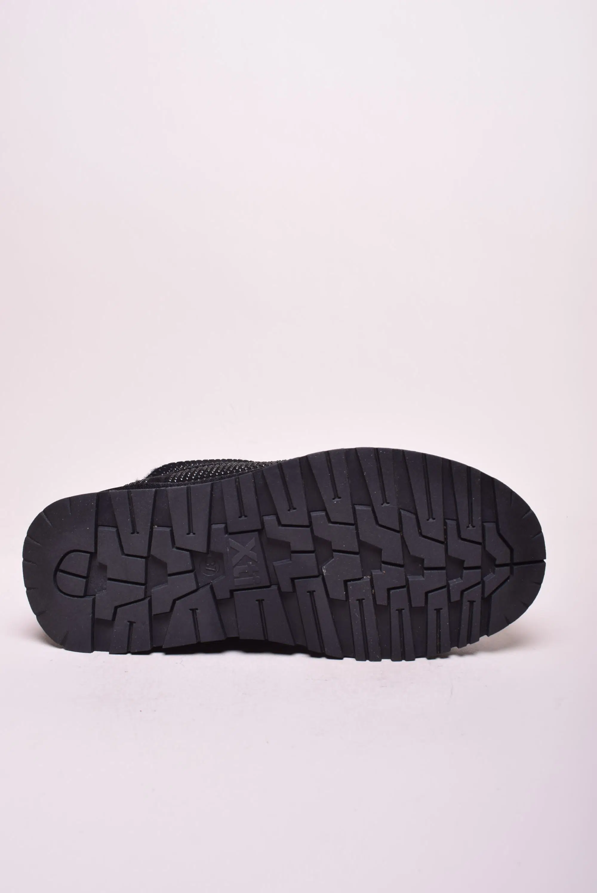 Cizme scurte dama imblanite, cu platforma, cu pietricele [2]