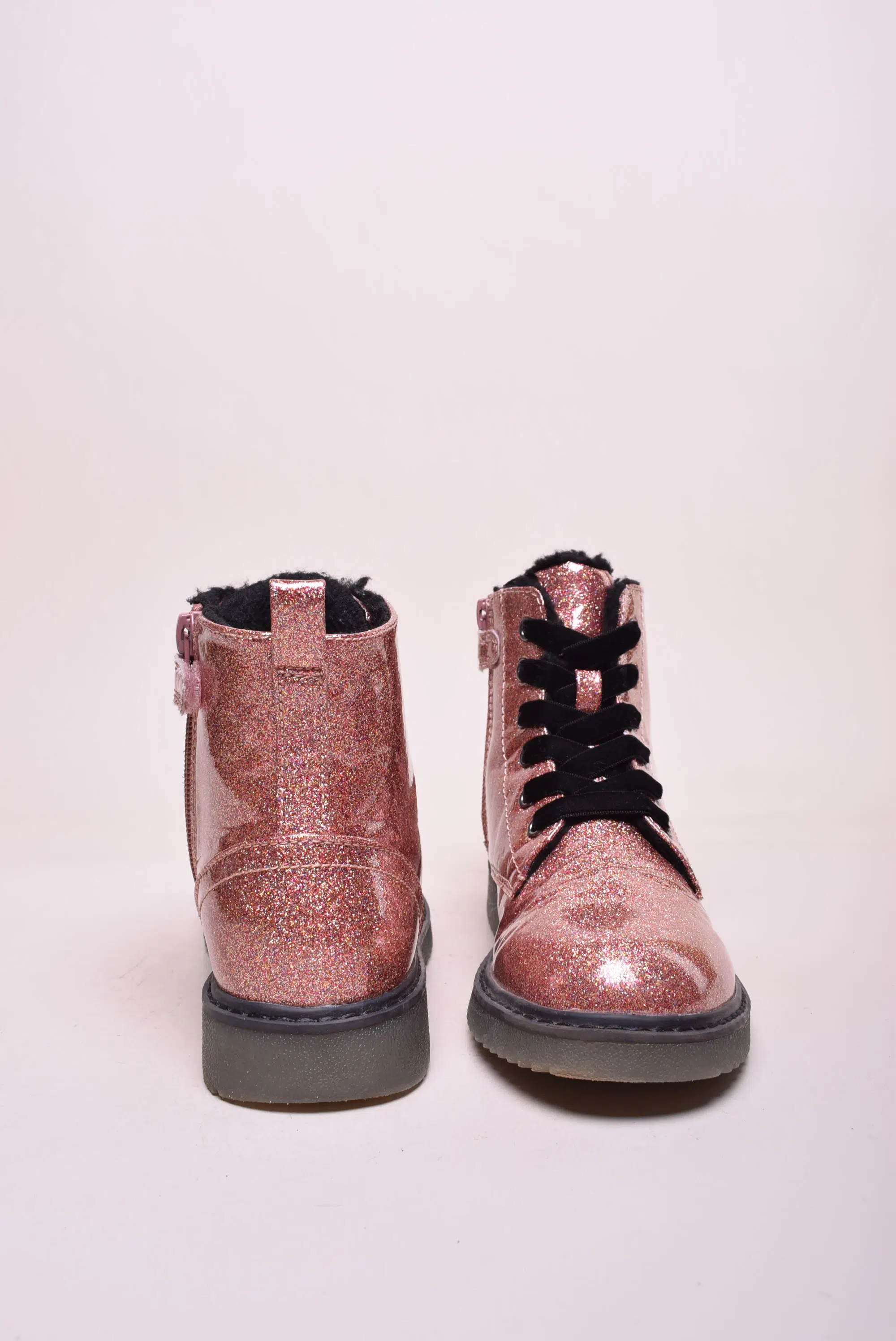 Ghete fete captusite, cu sclipici [3]