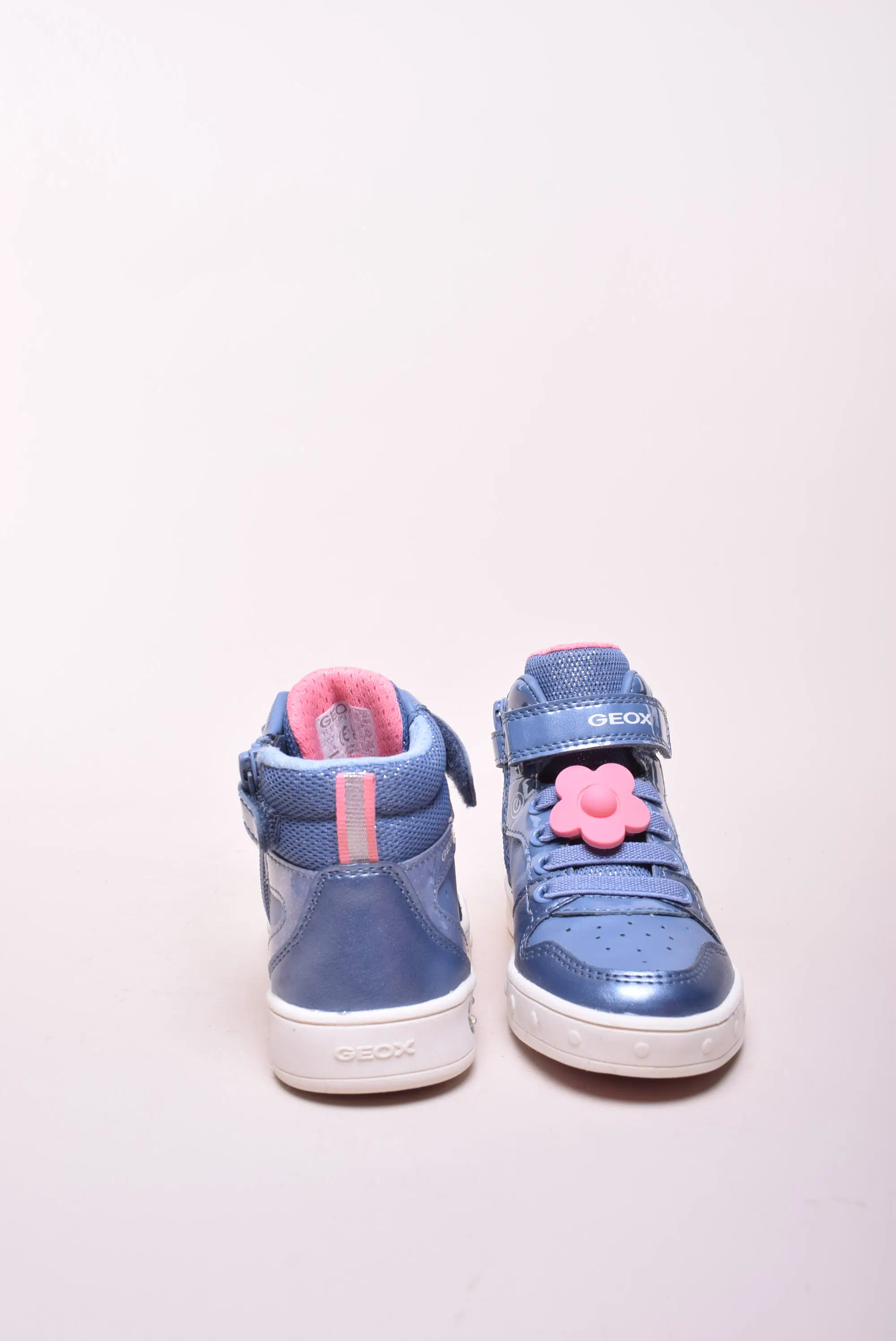 Ghete fete cu luminite in talpa [3]