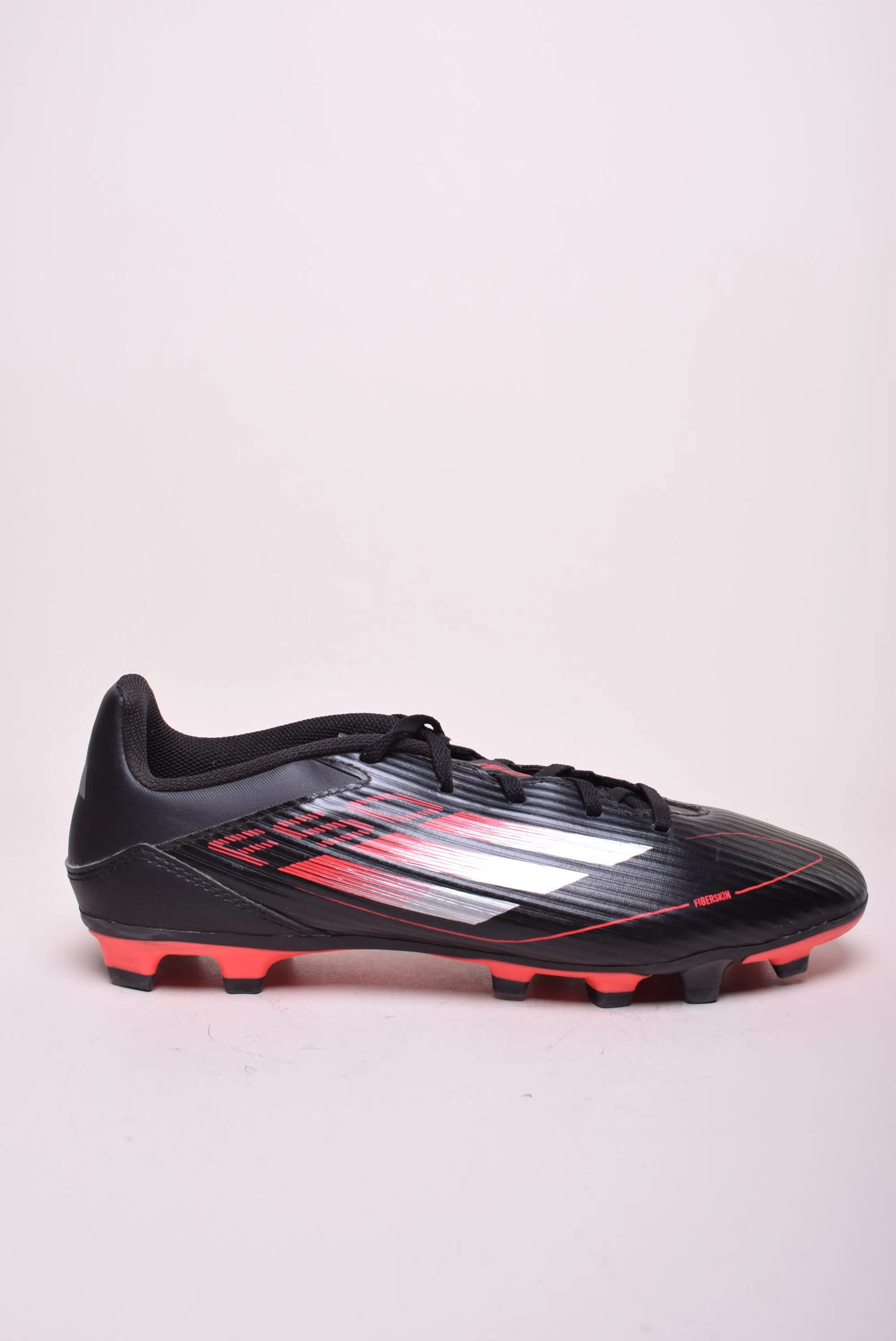 Ghete fotbal barbati F50 Club FG MG