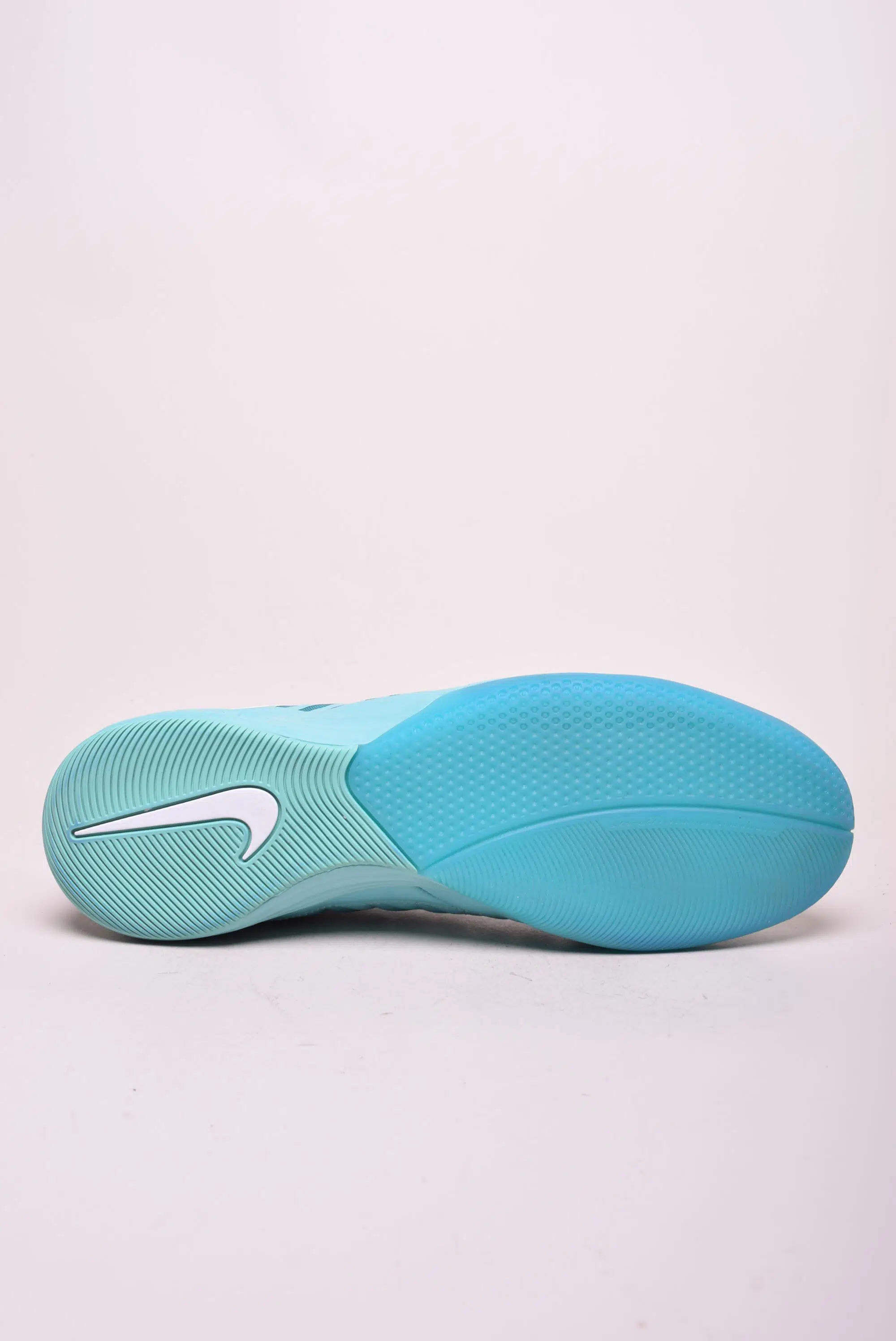 Ghete fotbal barbati Lunar Gato [2]