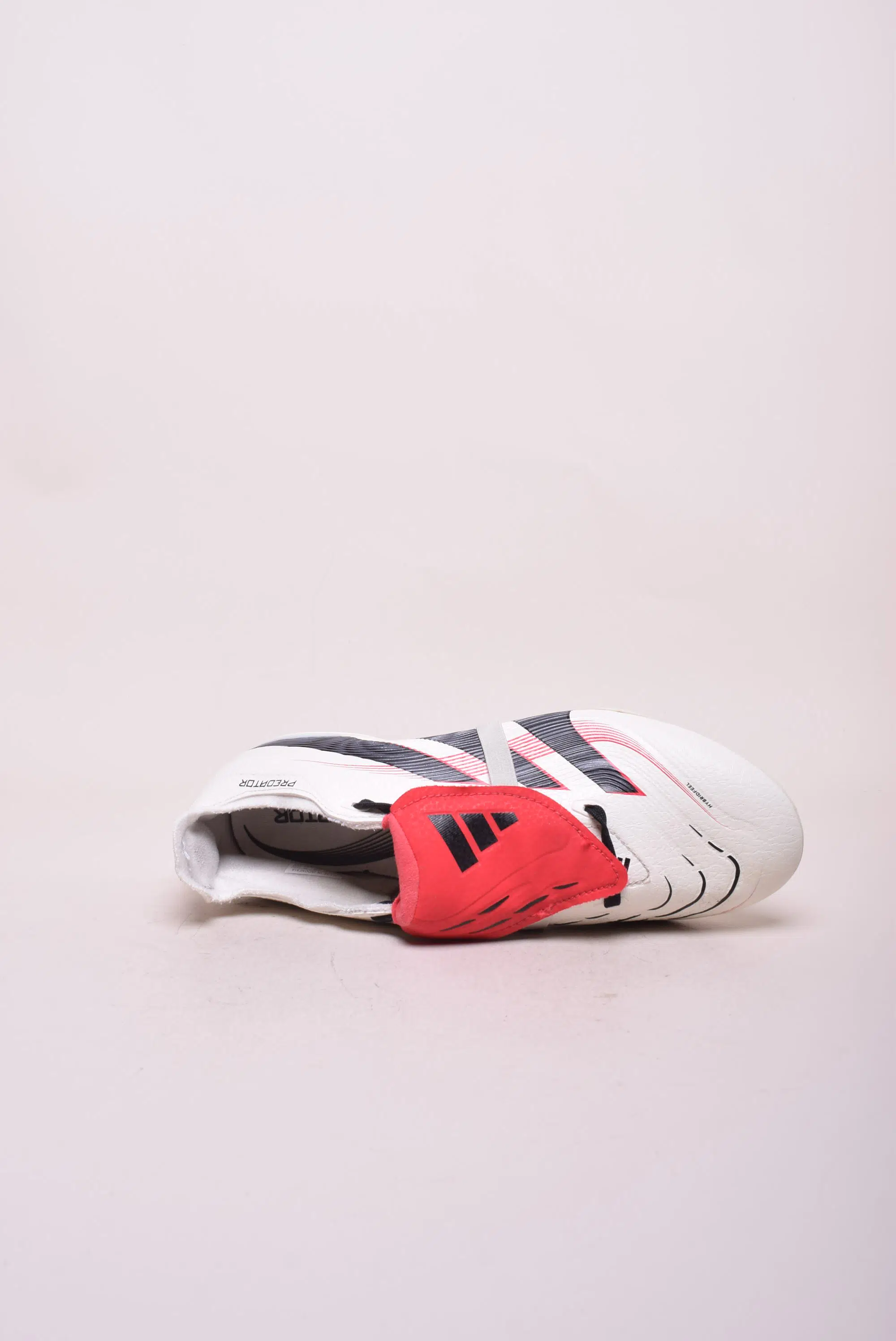 Ghete fotbal barbati Predator [4]