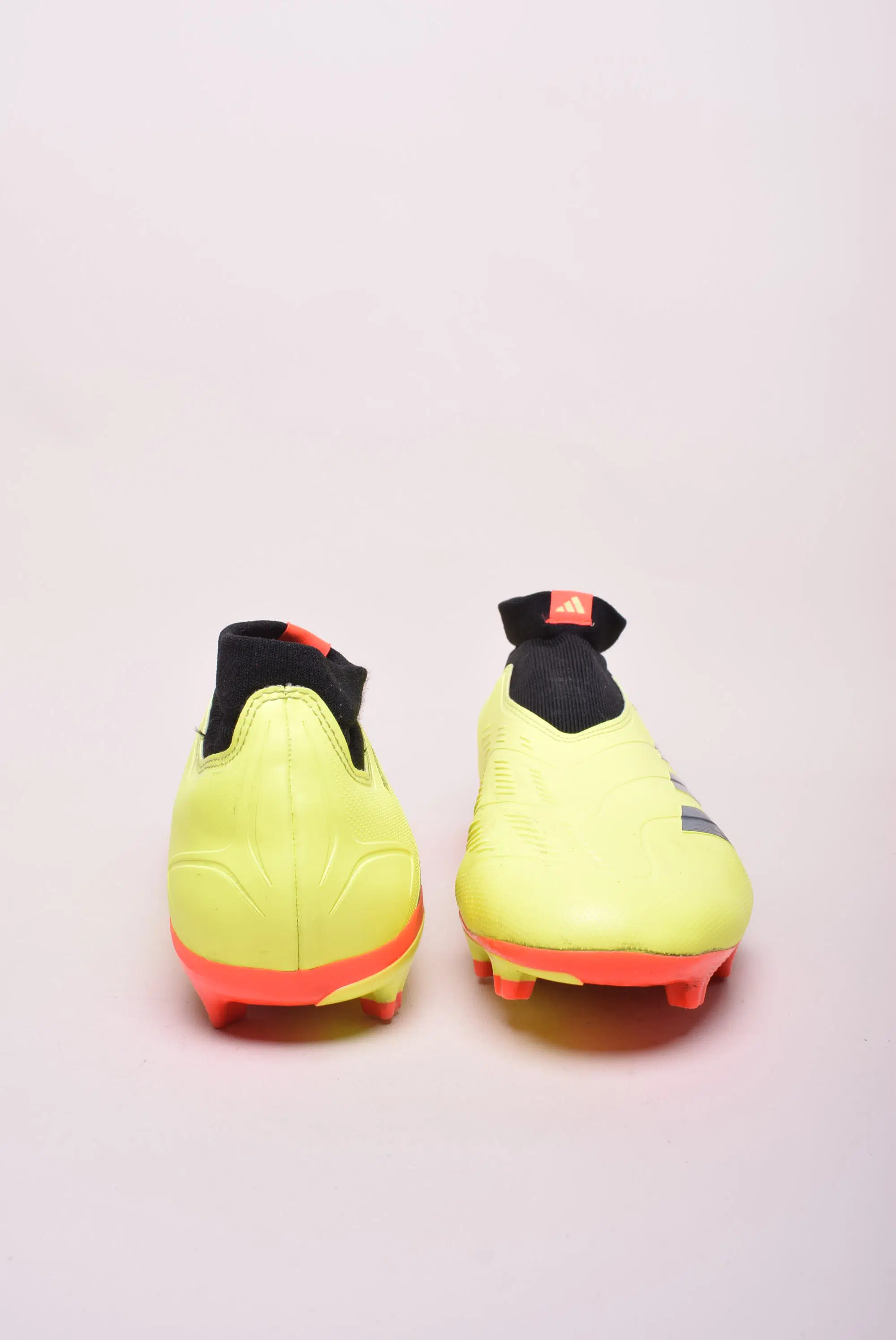 Ghete fotbal barbati Predator [3]