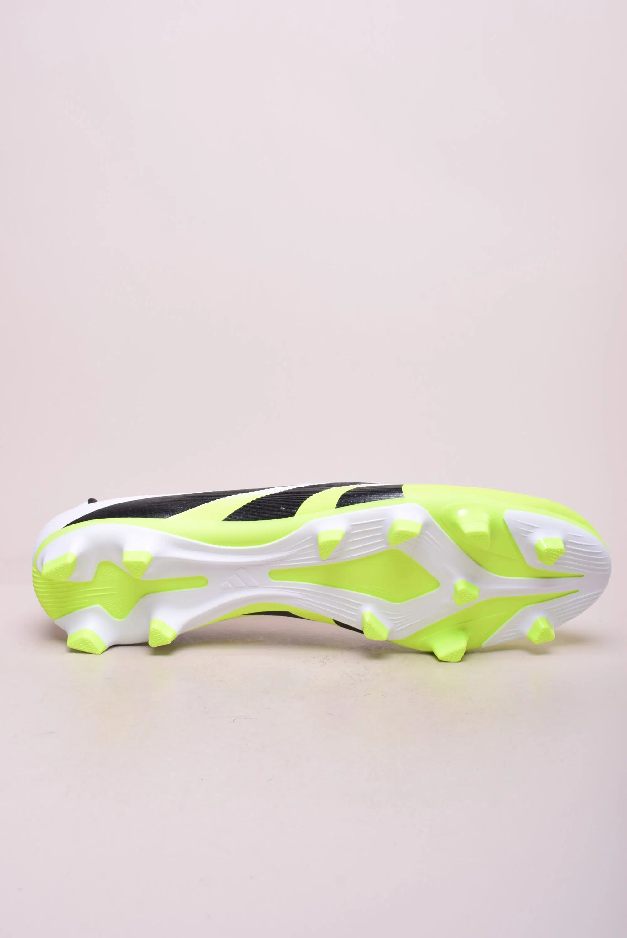 Ghete fotbal barbati Predator Club FG/MG [2]