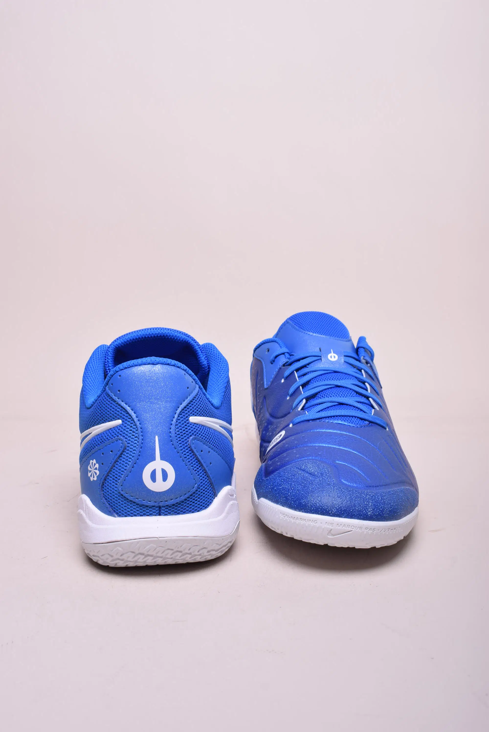 Ghete fotbal barbati Tiempo Legend 10 Club IC [3]