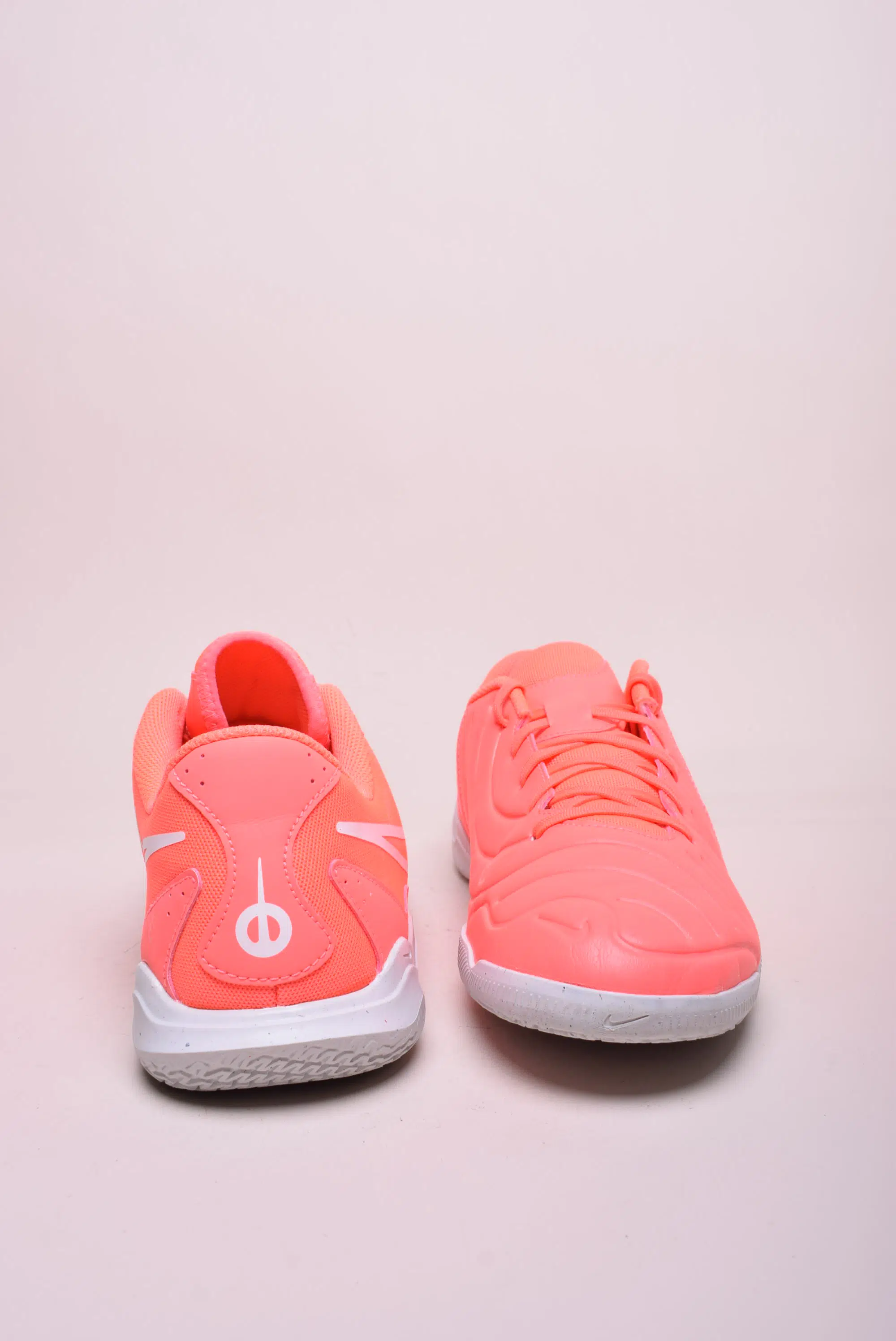 Ghete fotbal barbati Tiempo Legend 10 Club TF [3]