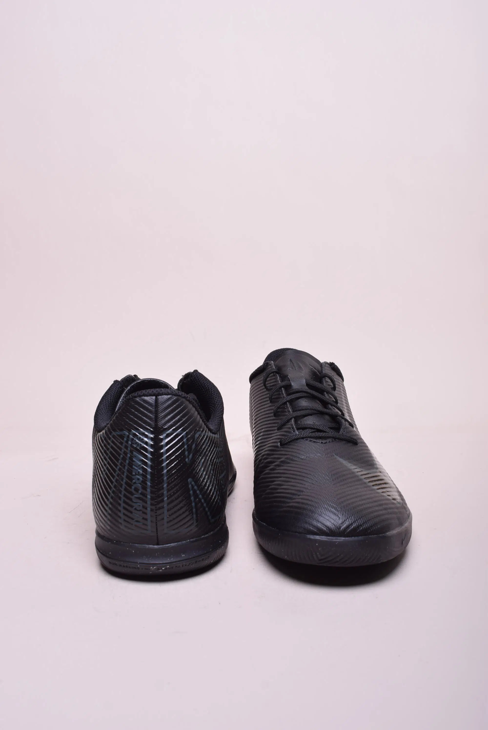 Ghete fotbal barbati Vapor 16 Club IC [3]