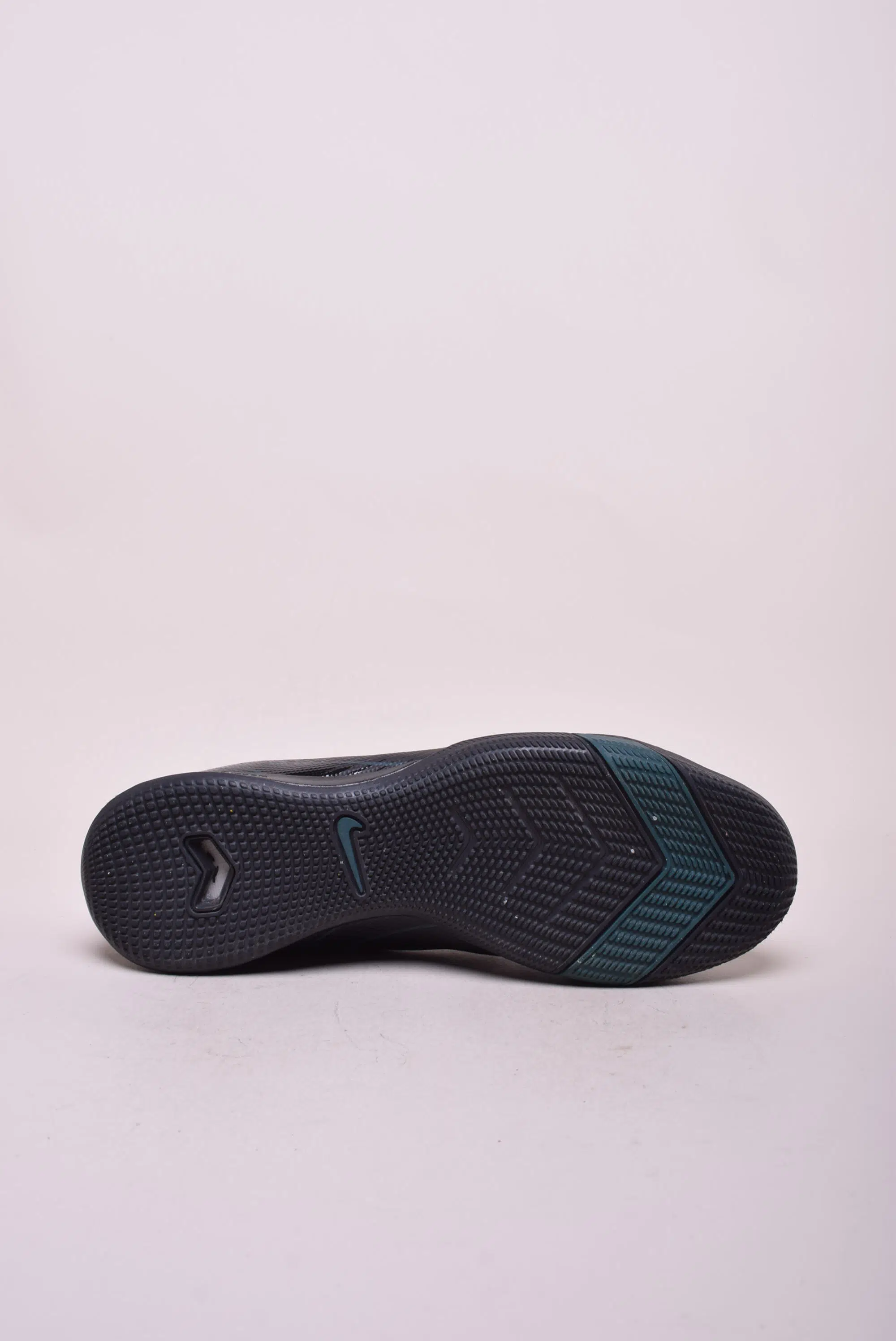 Ghete fotbal barbati Zoom Vapor 16 Academy IC [2]