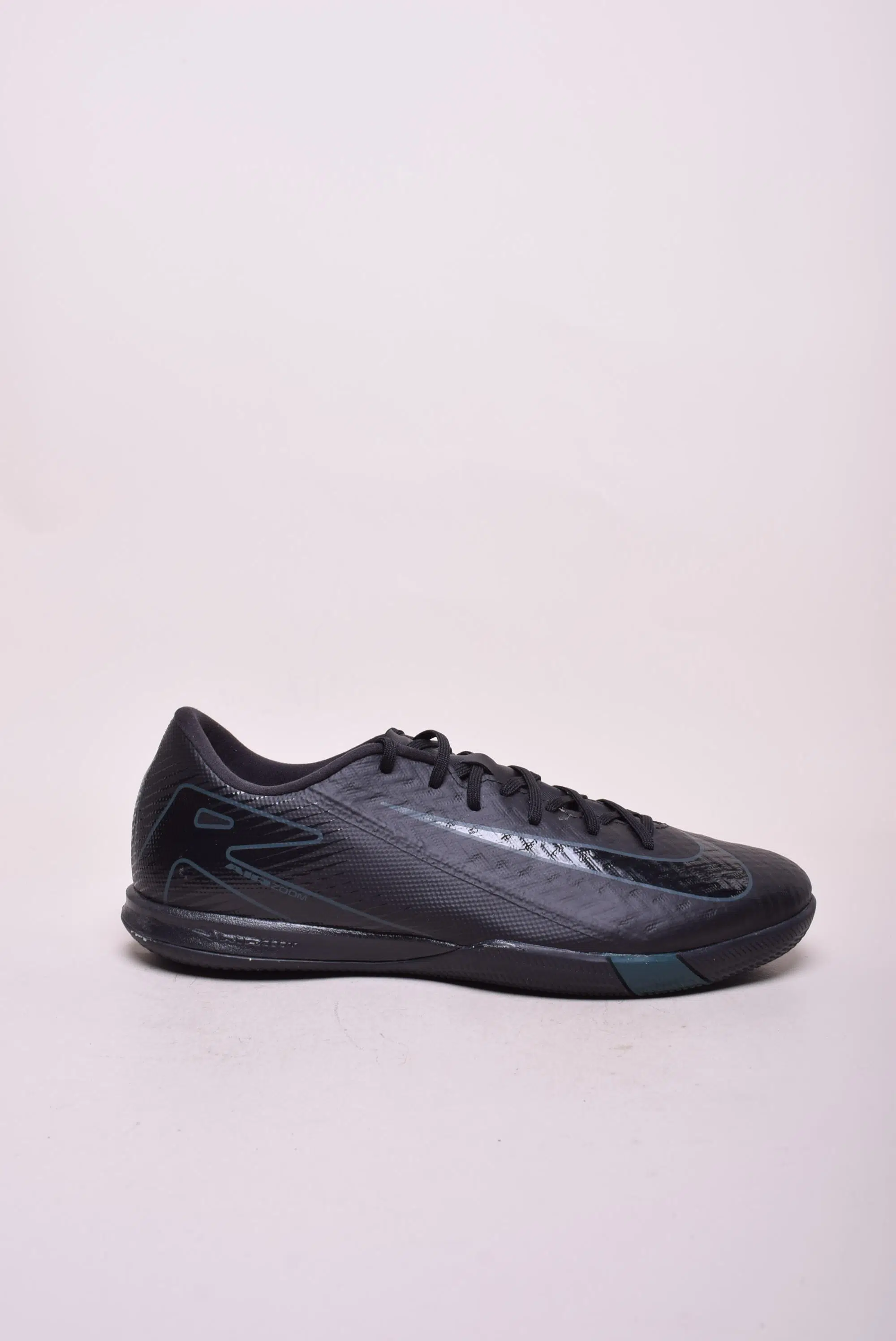 Ghete fotbal barbati Zoom Vapor 16 Academy IC