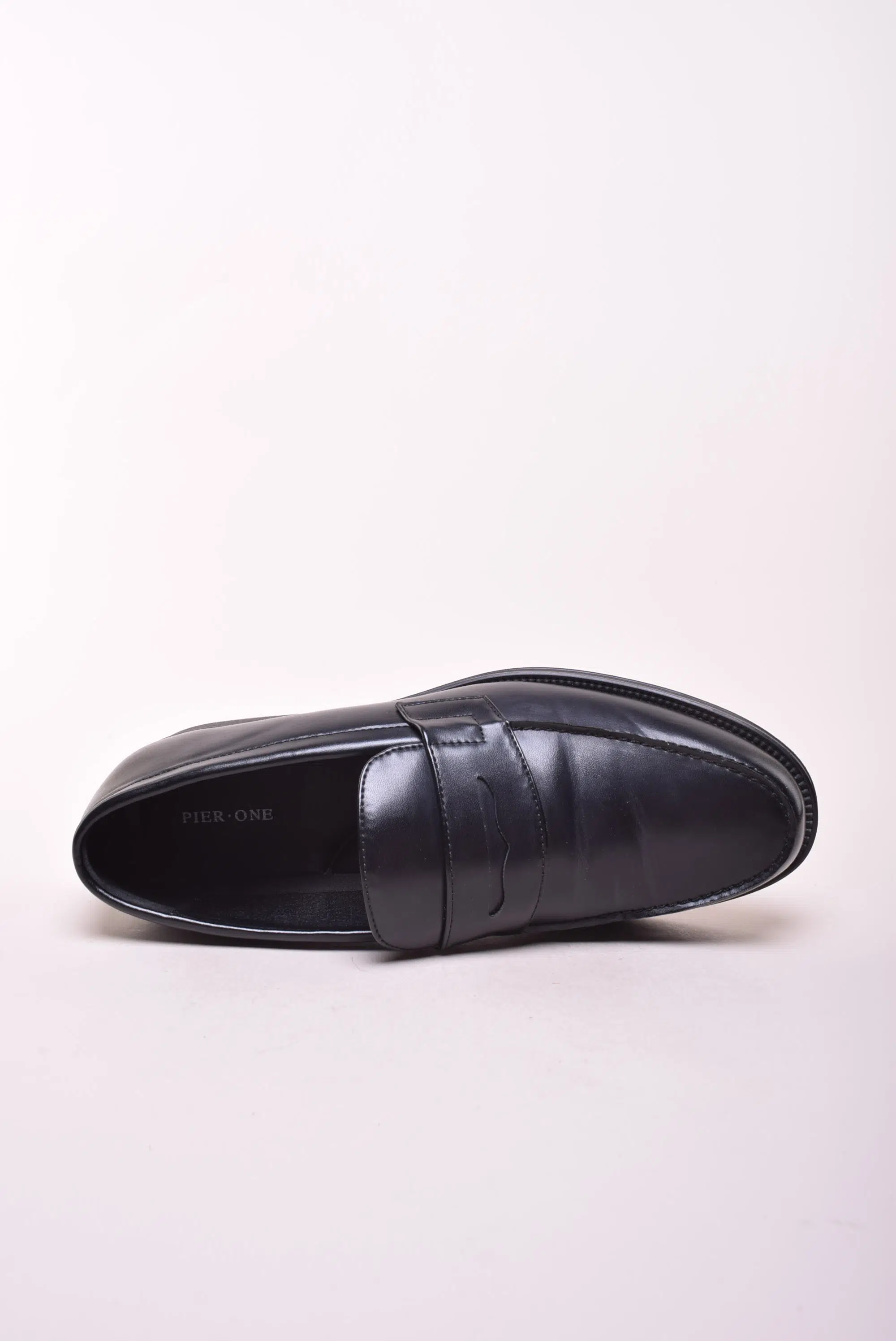 Mocasini barbati  [4]