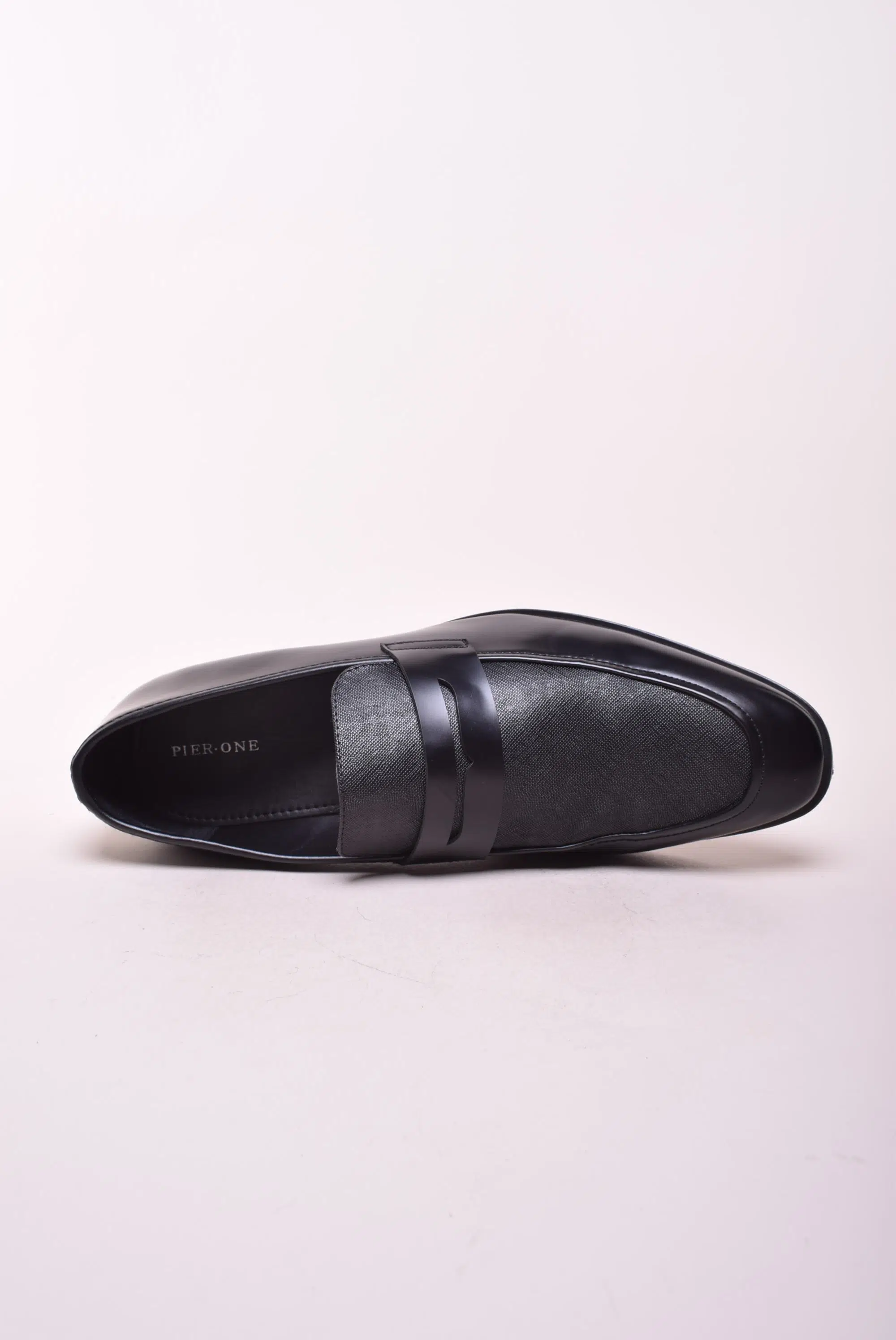 Mocasini barbati  [4]