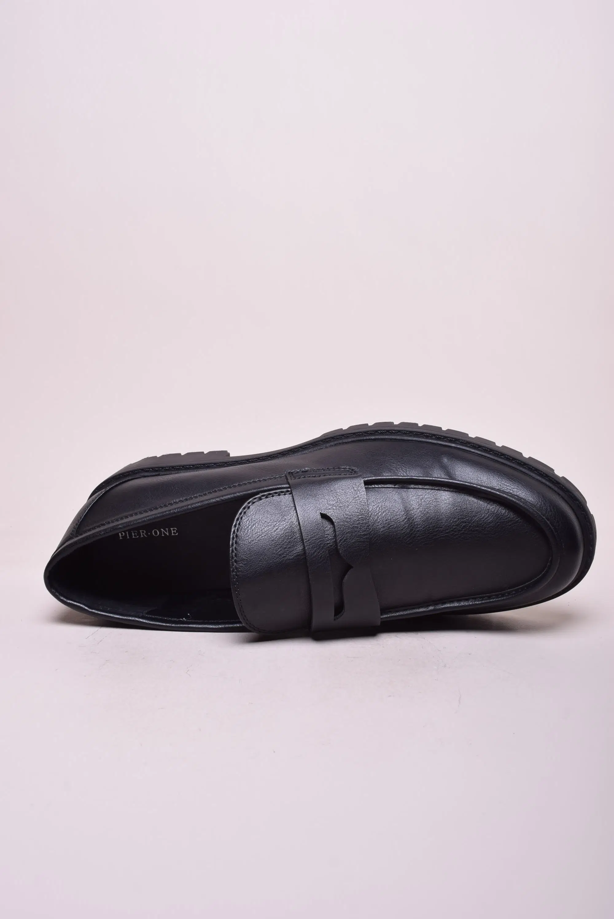 Mocasini barbati  [4]