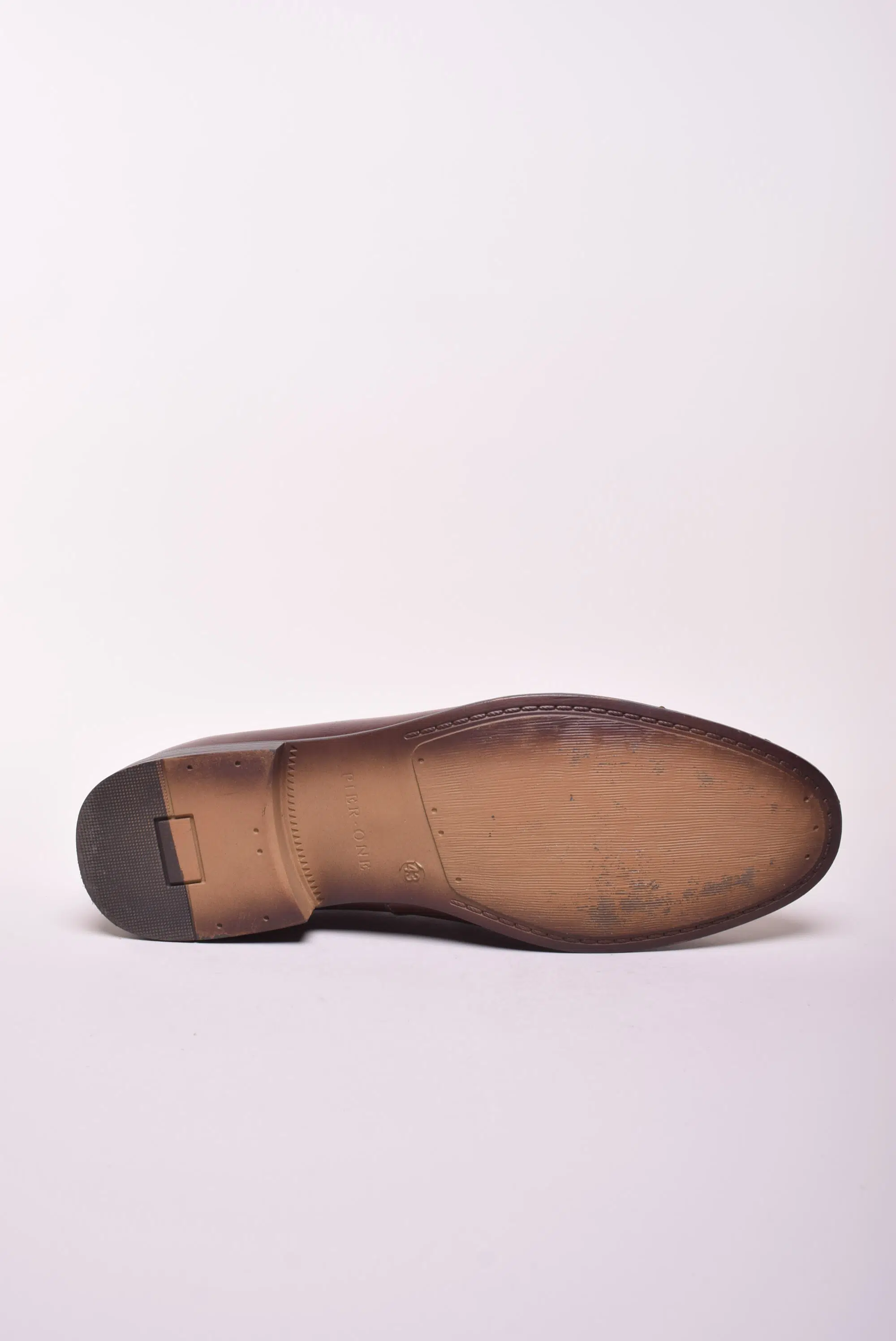 Mocasini barbati  [2]