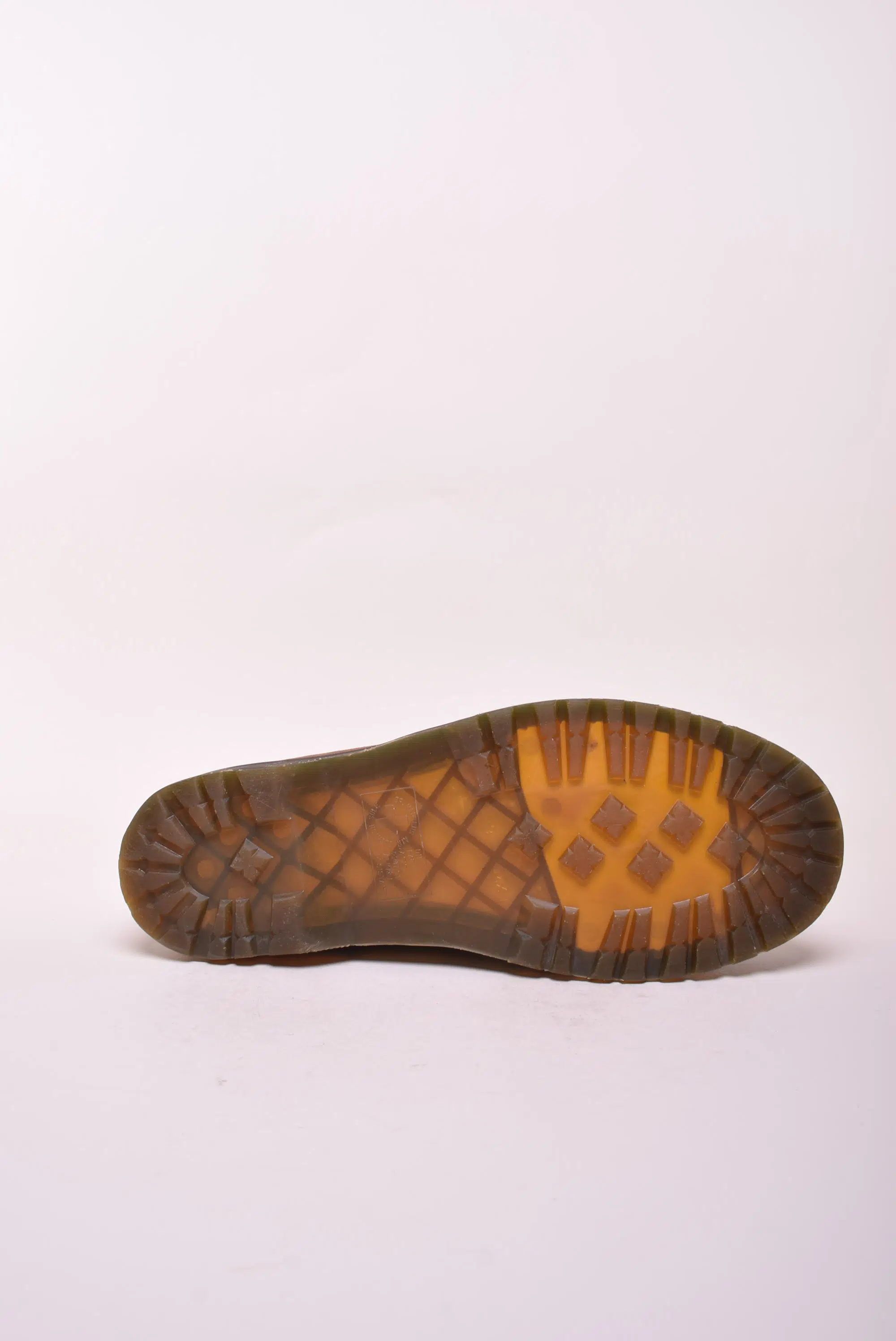 Pantofi barbati cu aspect vintage [2]