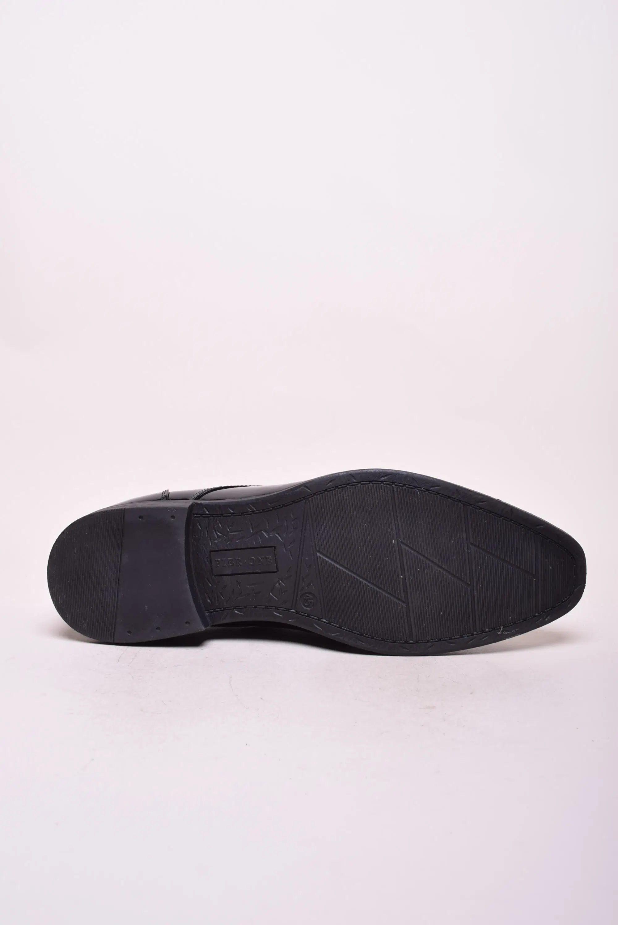 Pantofi barbati lacuiti [2]