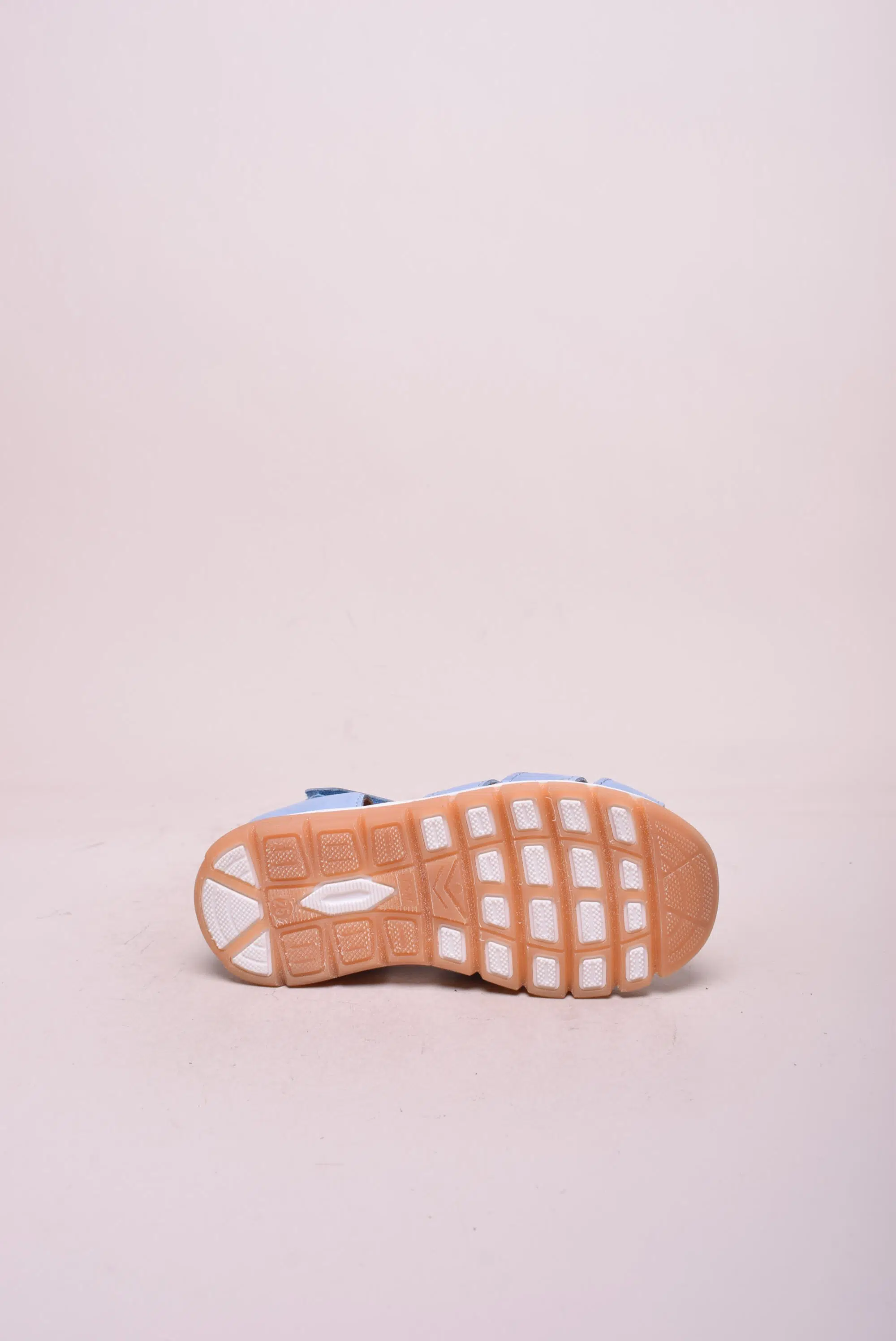 Pantofi copii decupati [2]