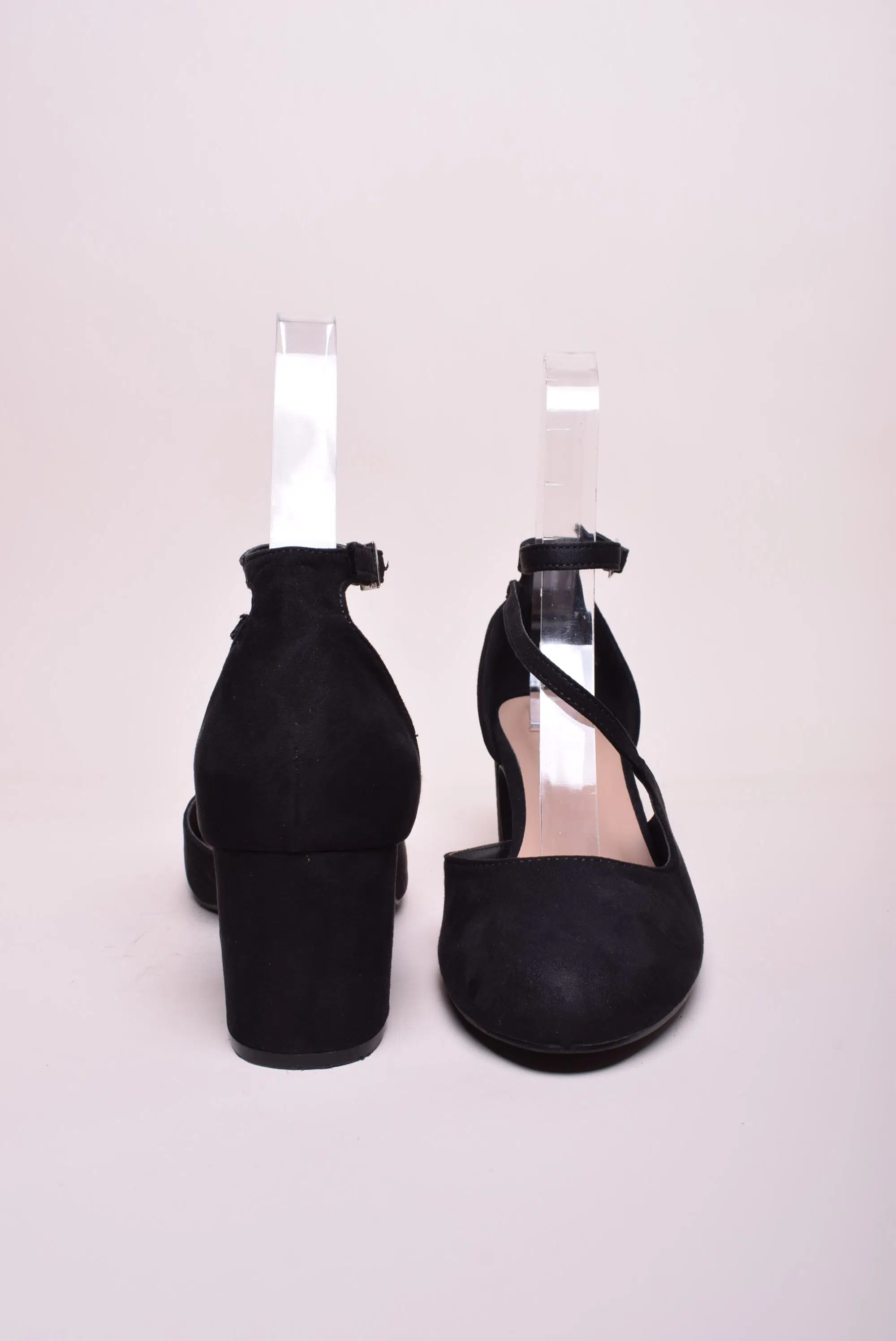 Pantofi dama decupati [3]