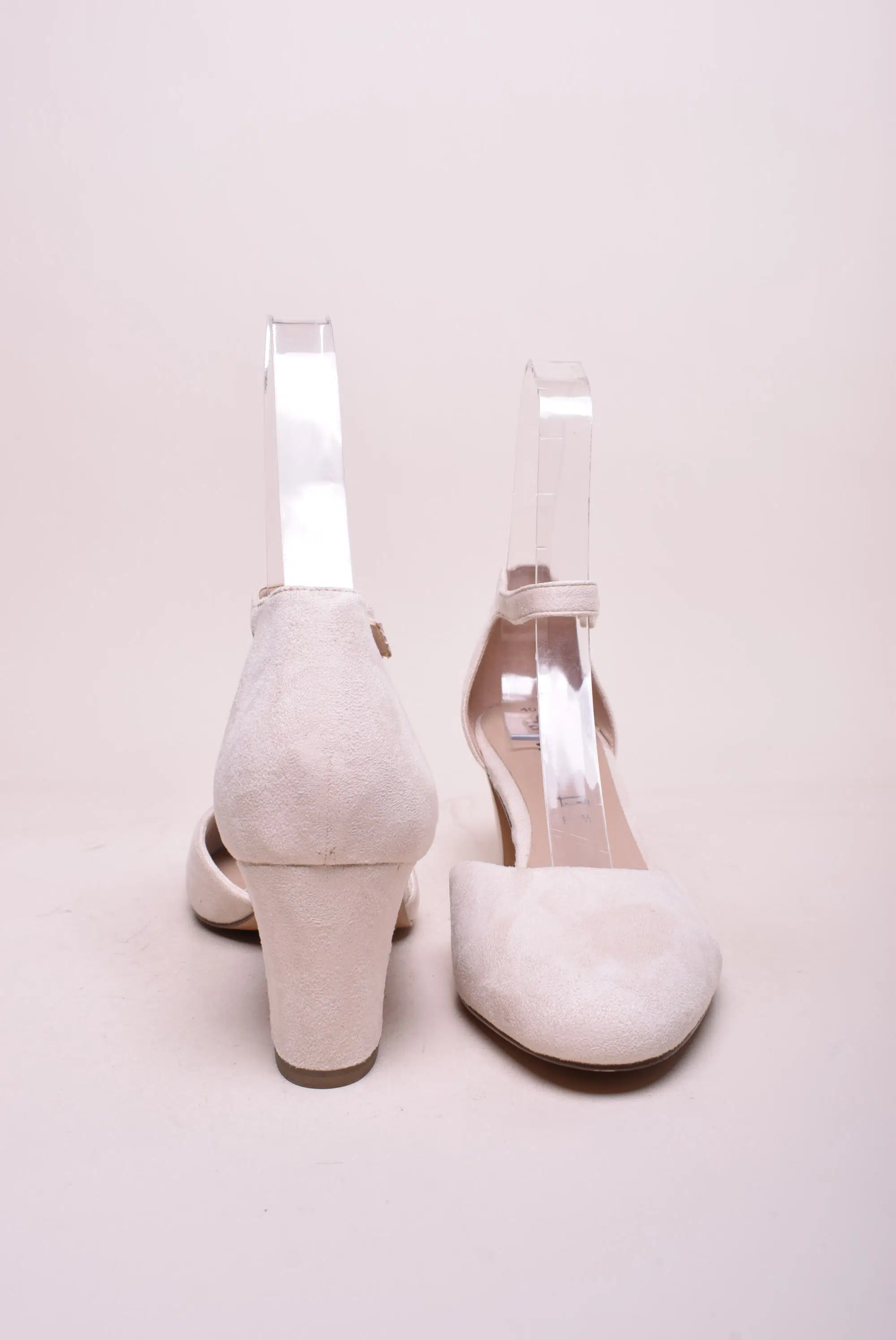 Pantofi dama decupati [3]