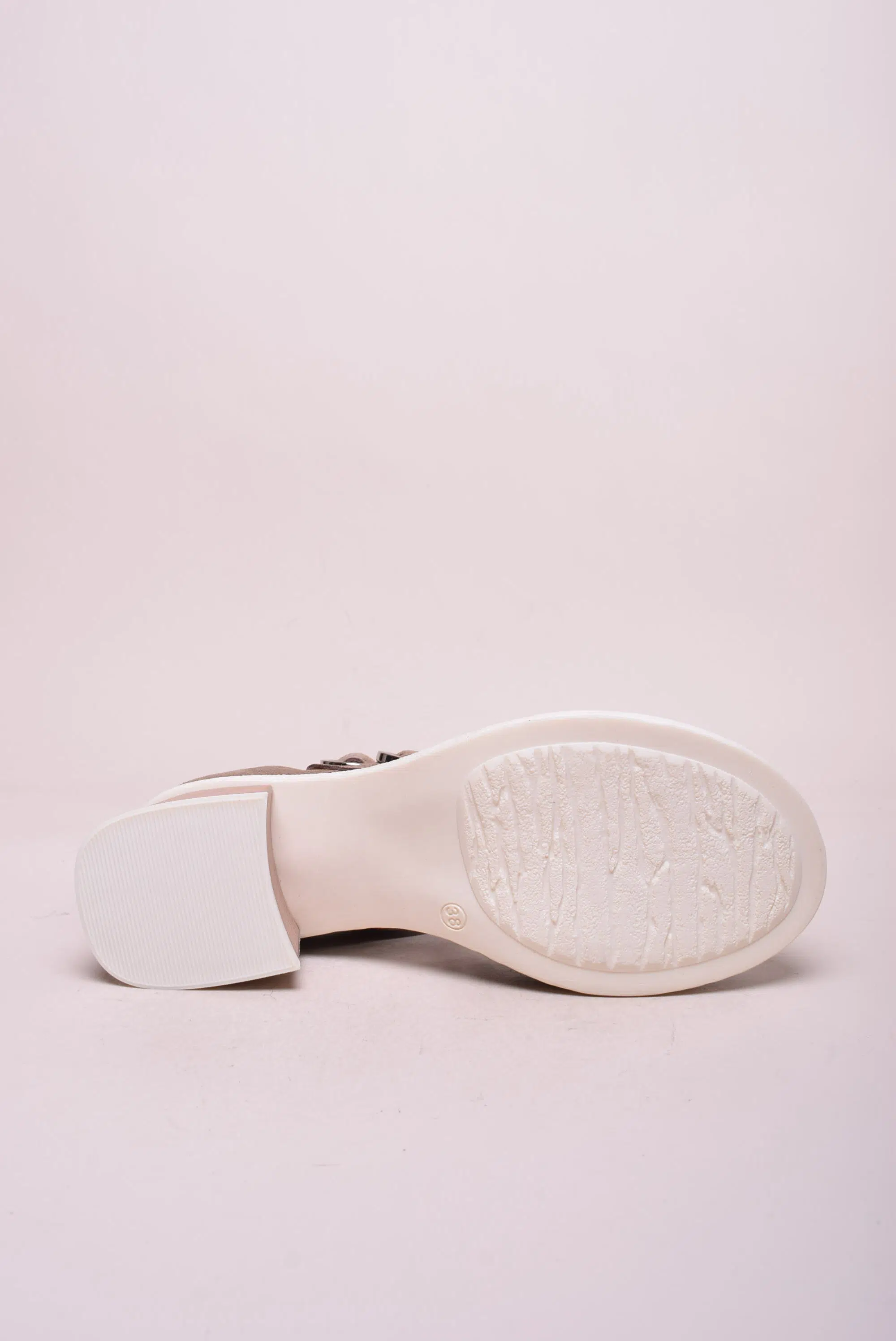 Pantofi dama decupati [2]