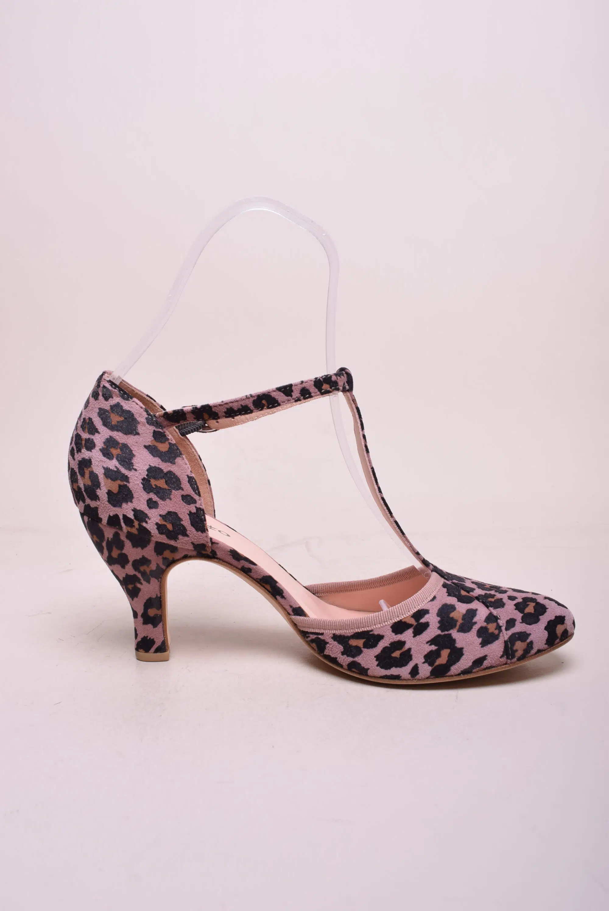 Pantofi dama decupati [4]