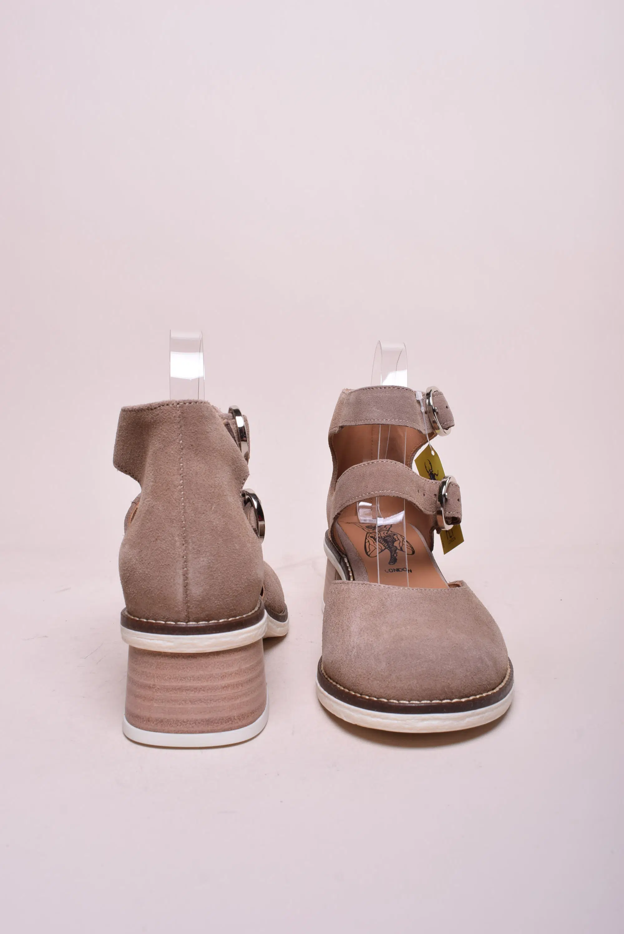 Pantofi dama decupati [3]