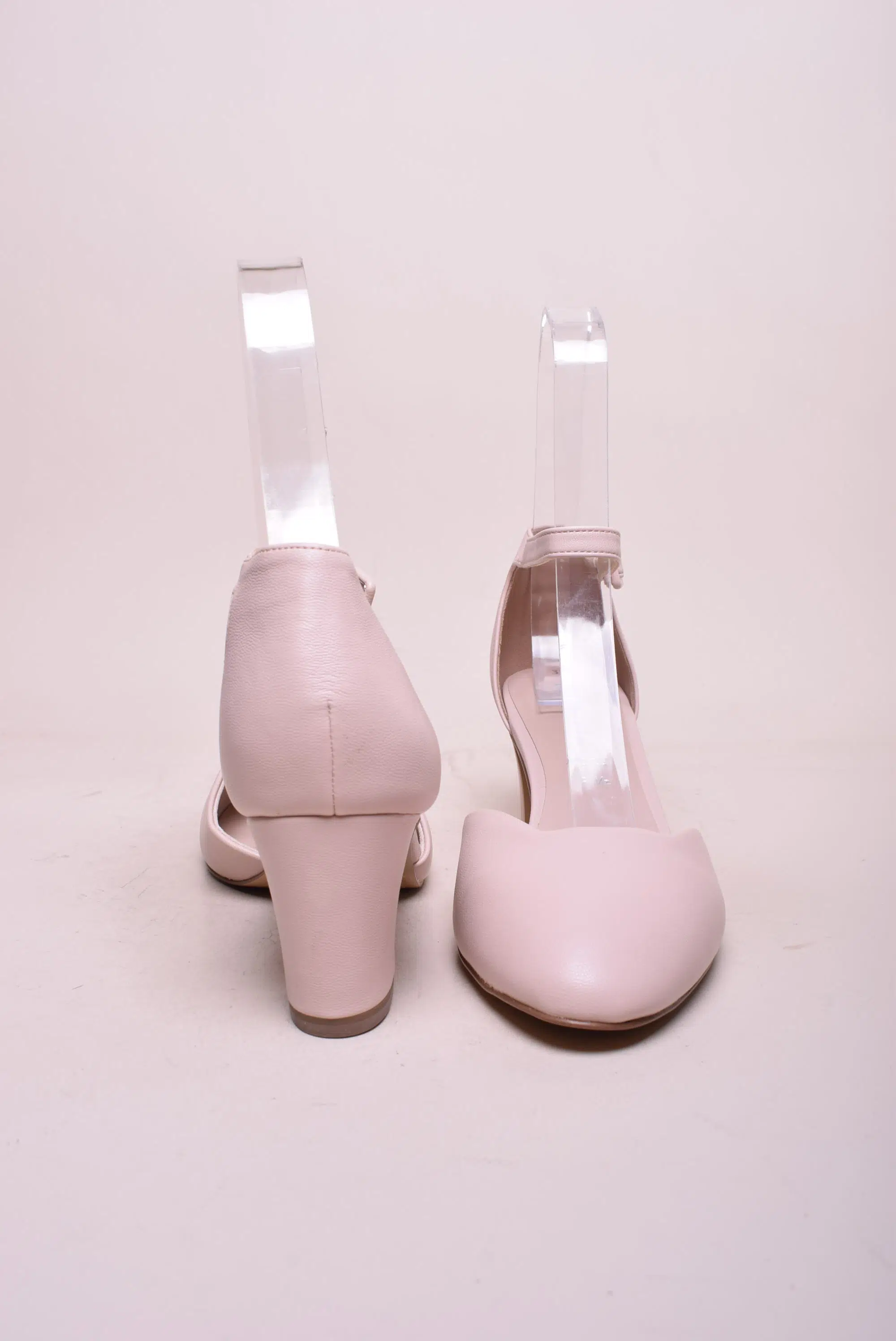 Pantofi dama decupati [3]