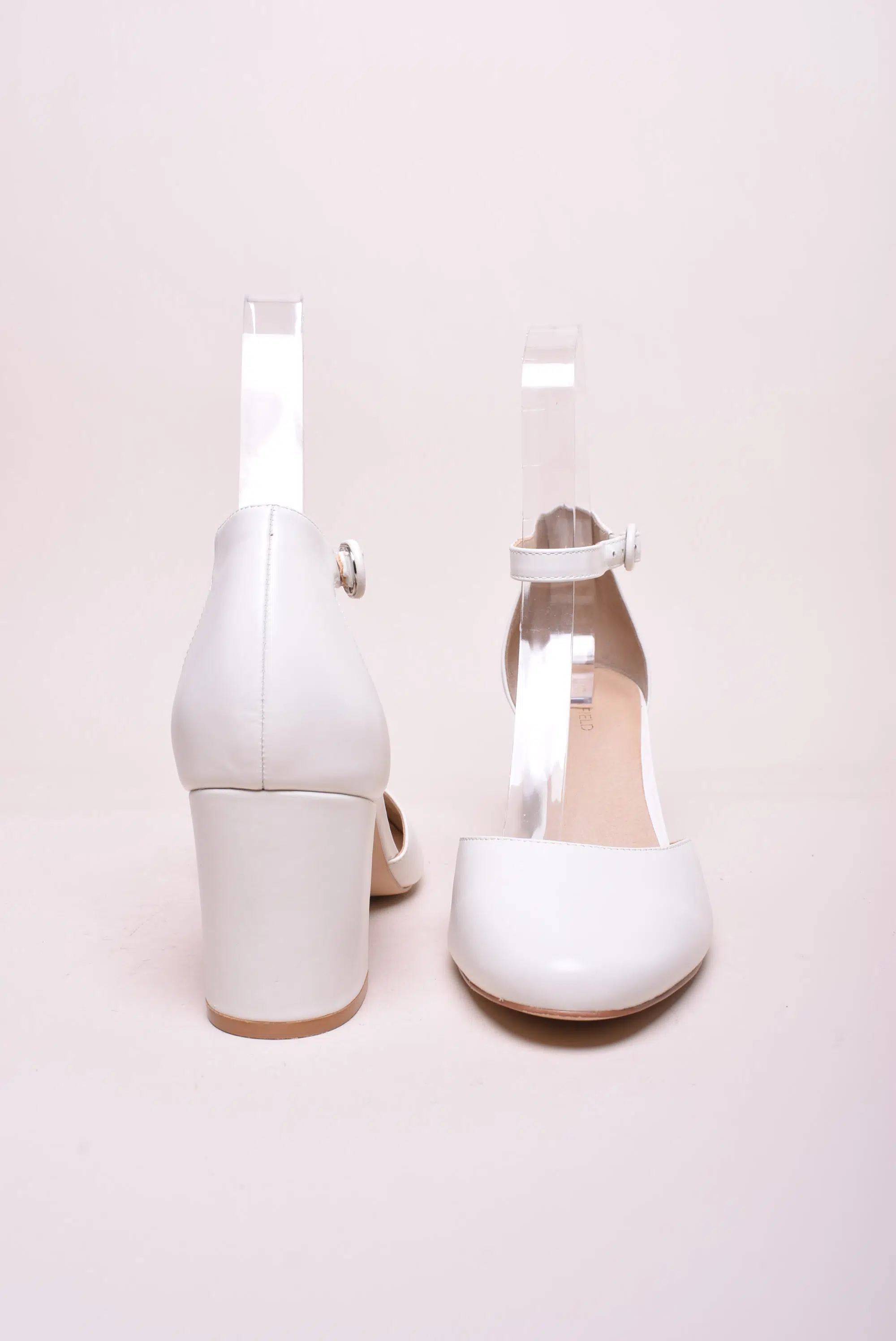 Pantofi dama decupati [3]