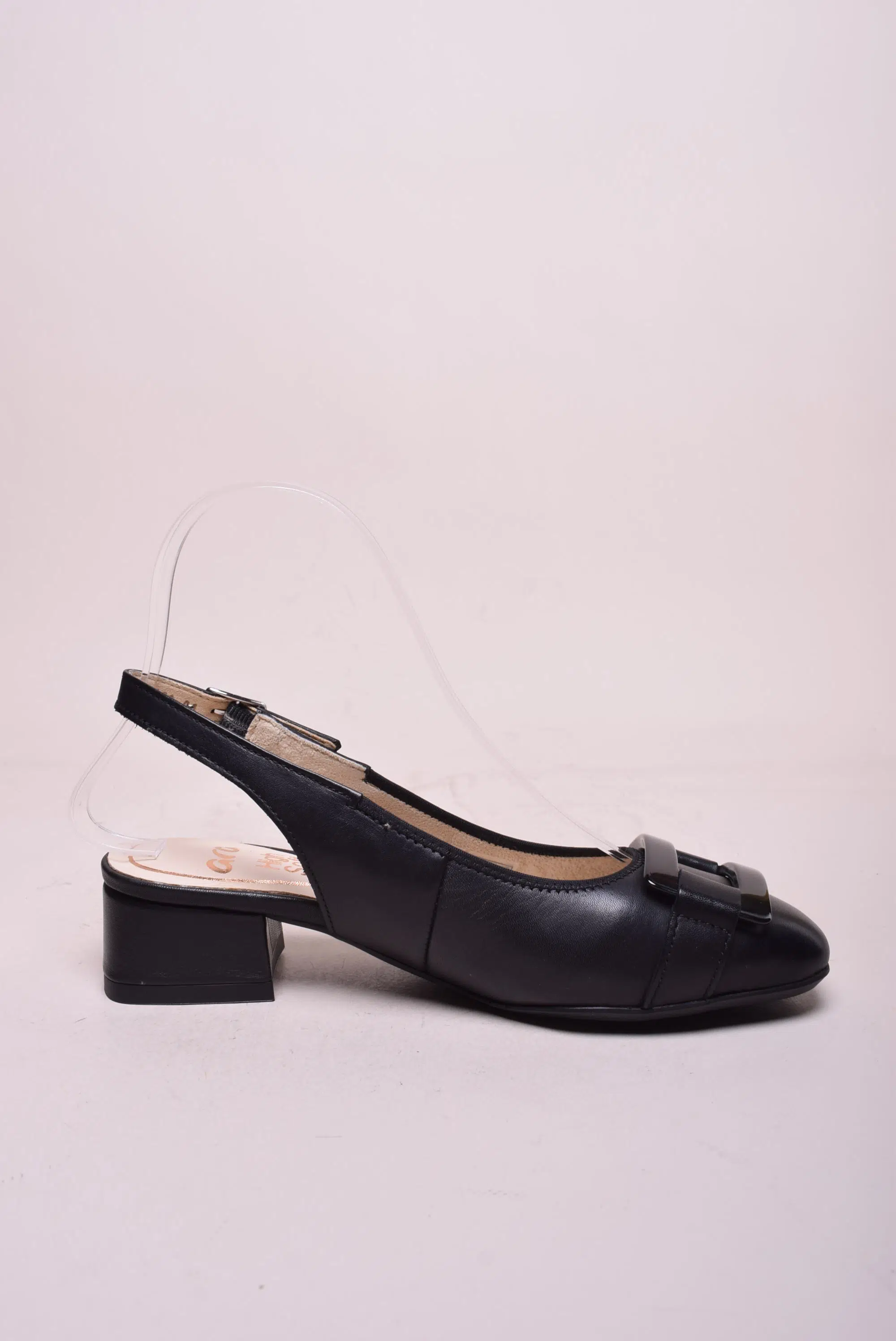 Pantofi dama decupati in spate [4]