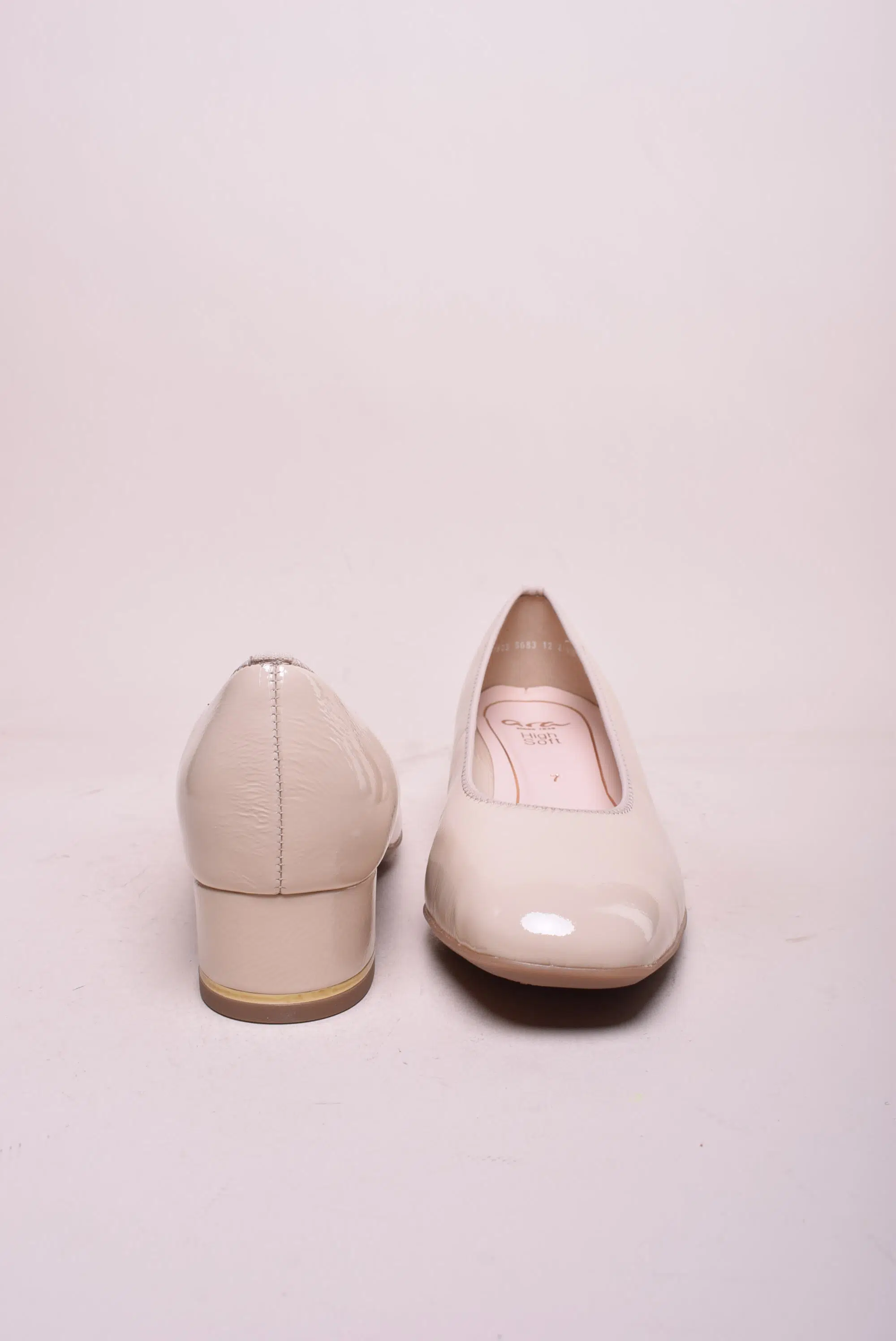 Pantofi dama lacuiti [3]