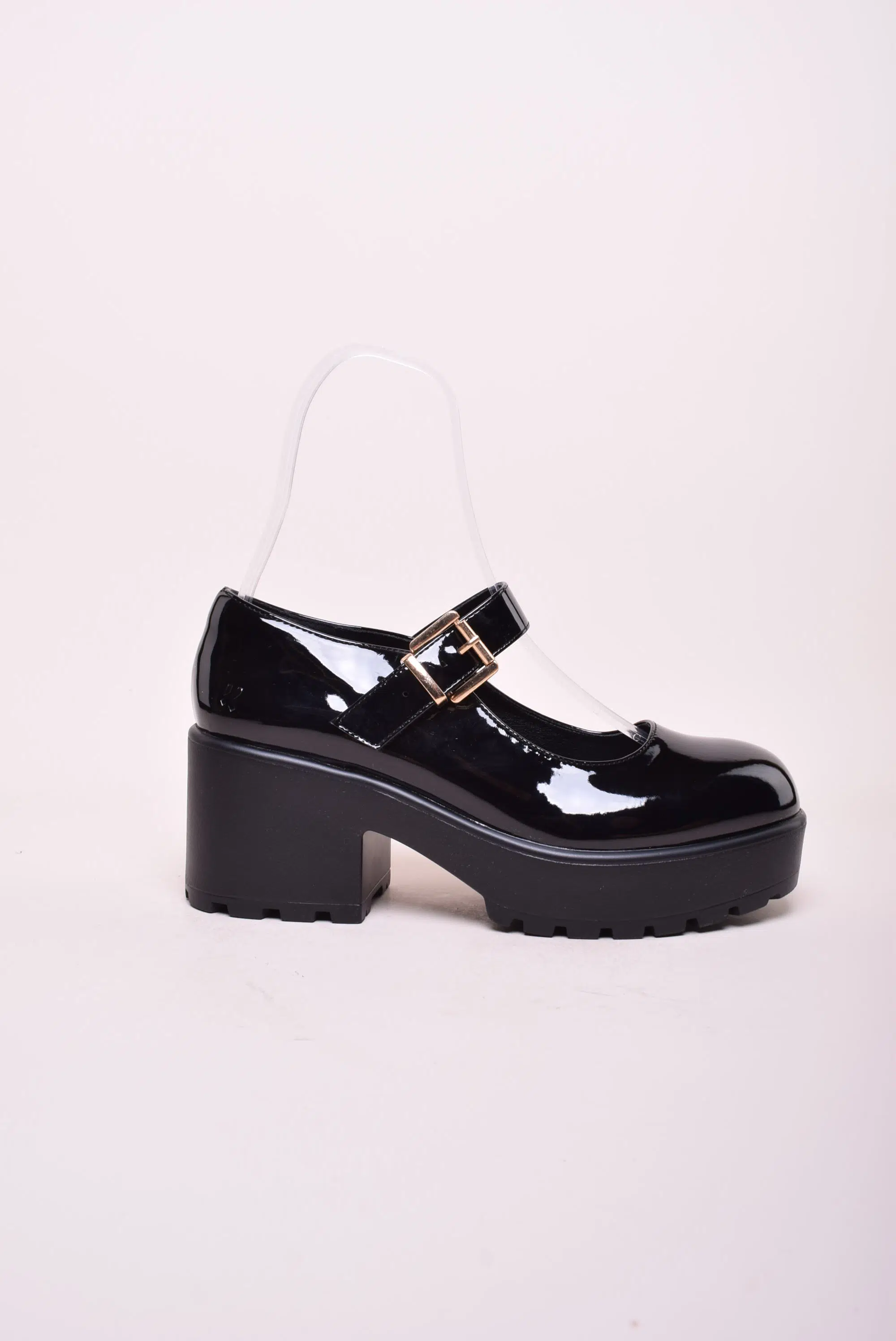 Pantofi dama lacuiti, cu platforma