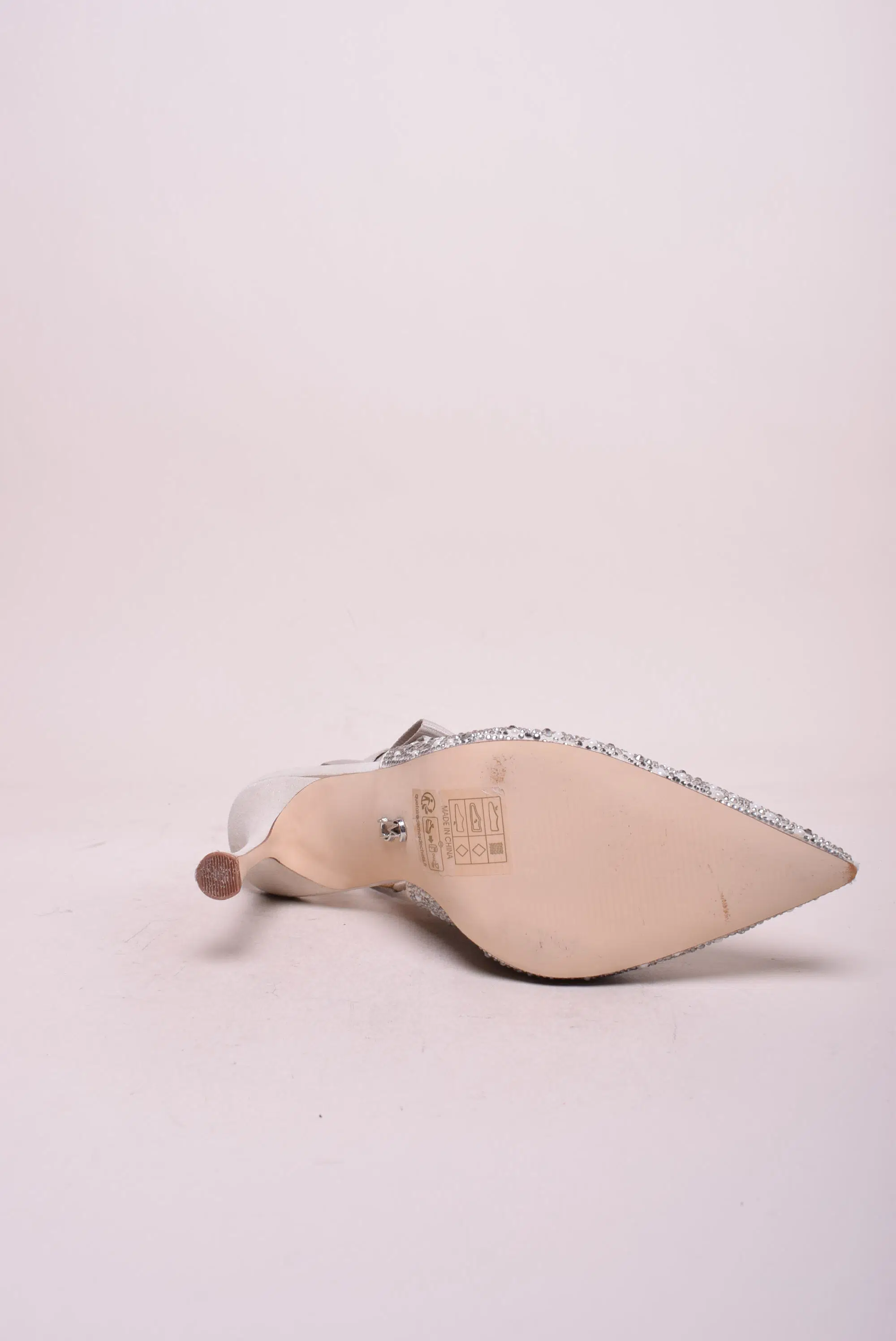 Pantofi dama stiletto cu pietricele, decupati in spate [2]