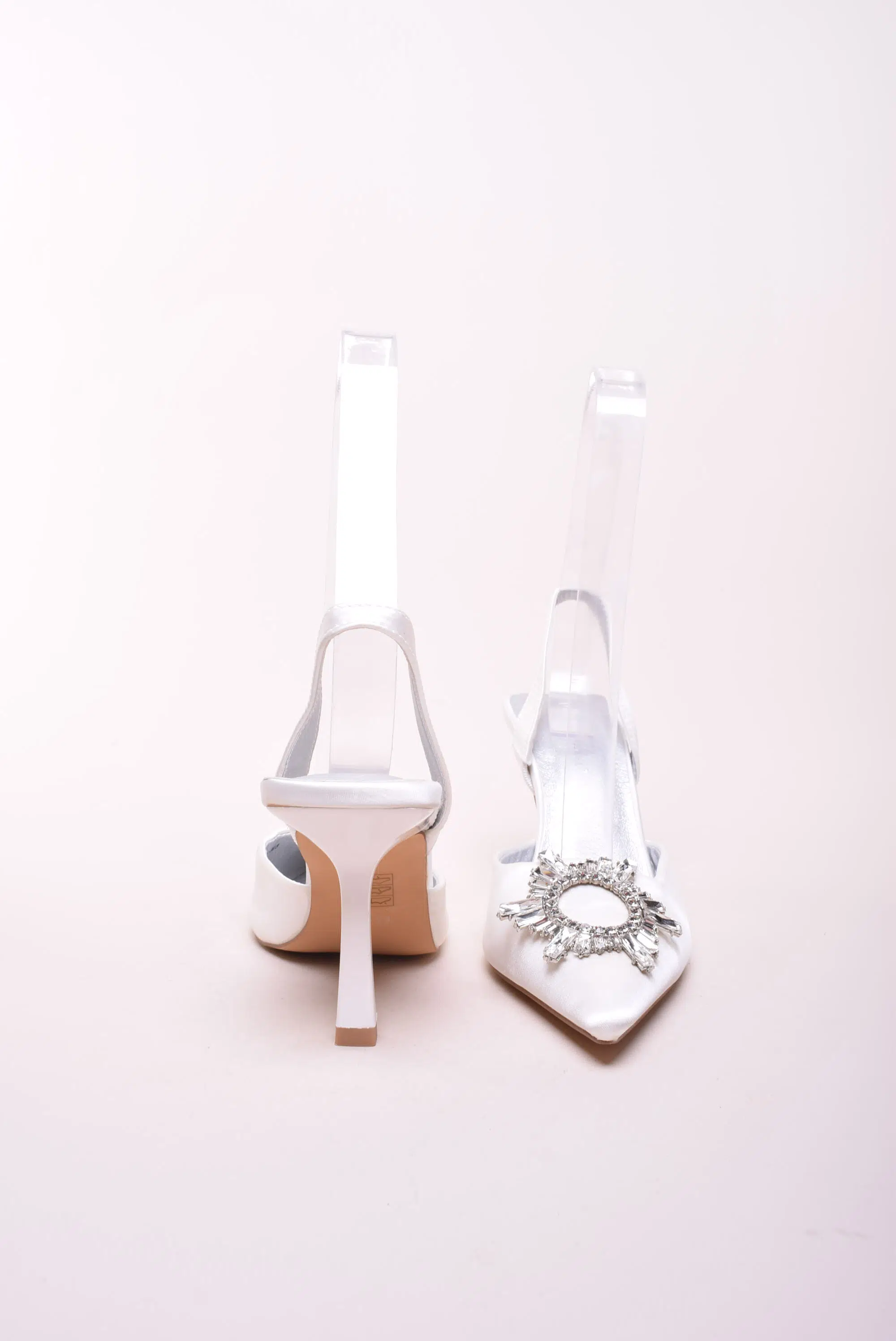 Pantofi dama stiletto decupati in spate [3]