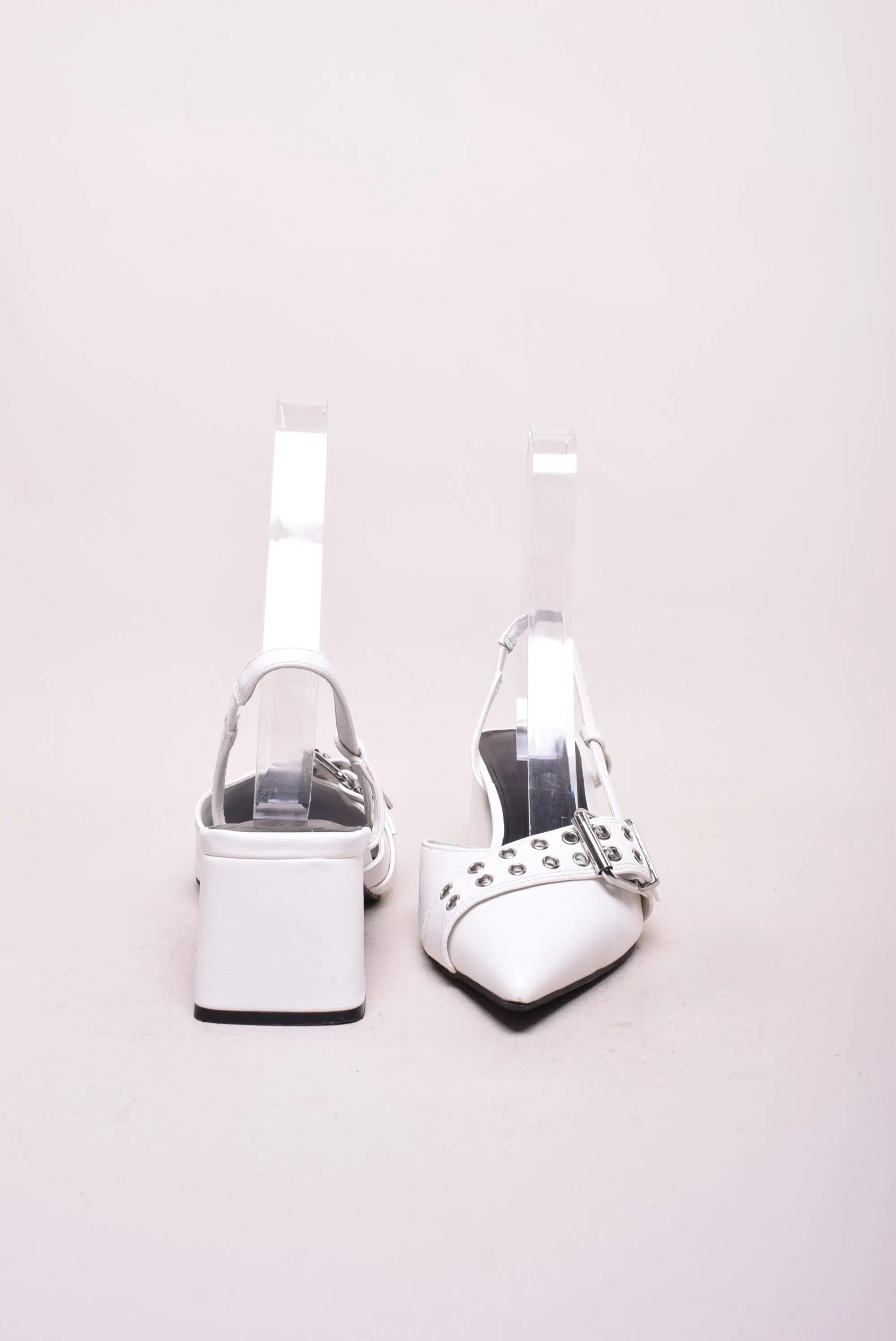 Pantofi dama stiletto decupati in spate [3]